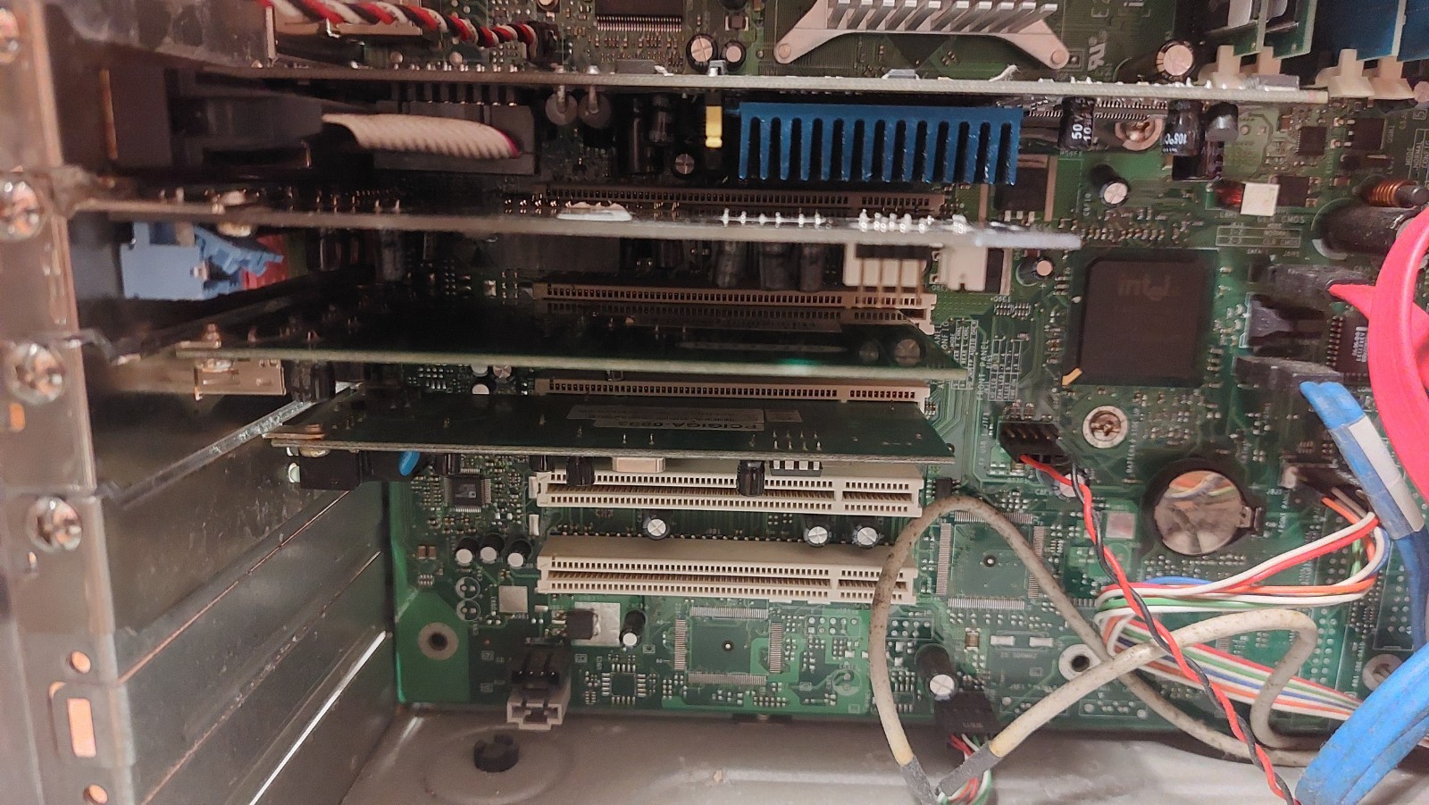 OLIVETTI PENTIUM 4 RETRO VINTAGE PC