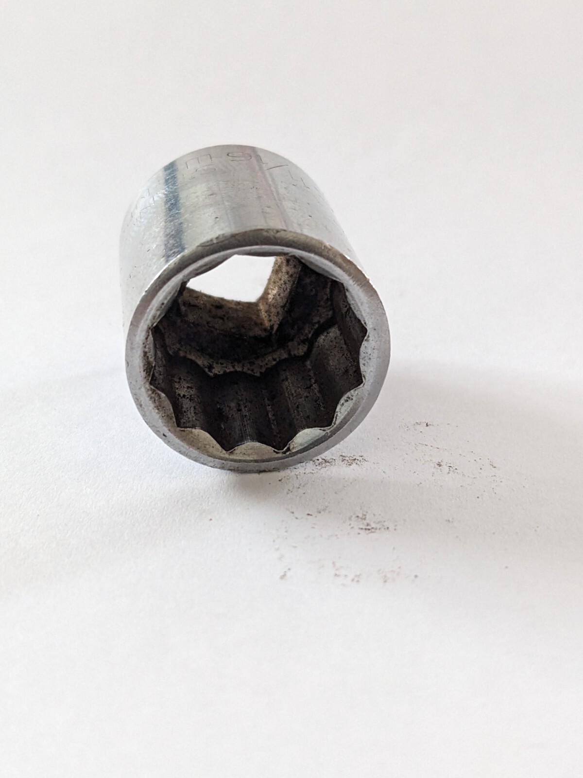 Stanley WorkMaster 86-267, 11/16", 3/8" Drive SAE Hand Socket, 12 Point