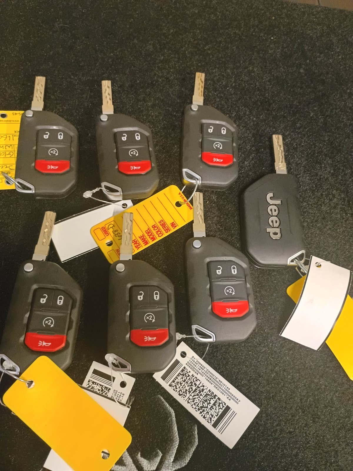 Used Jeep keys with fobs
