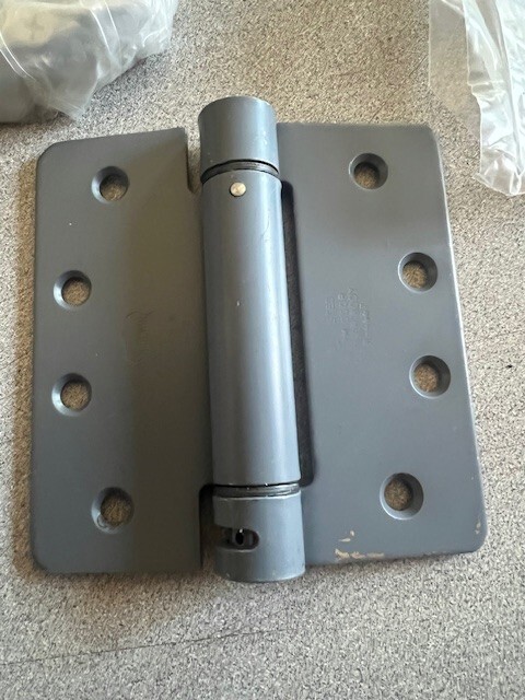 1  EACH BOMMER 4311 4 X 4 UL SINGLE ACTING  SPRING HINGE USPC 600 GREY  PRIME