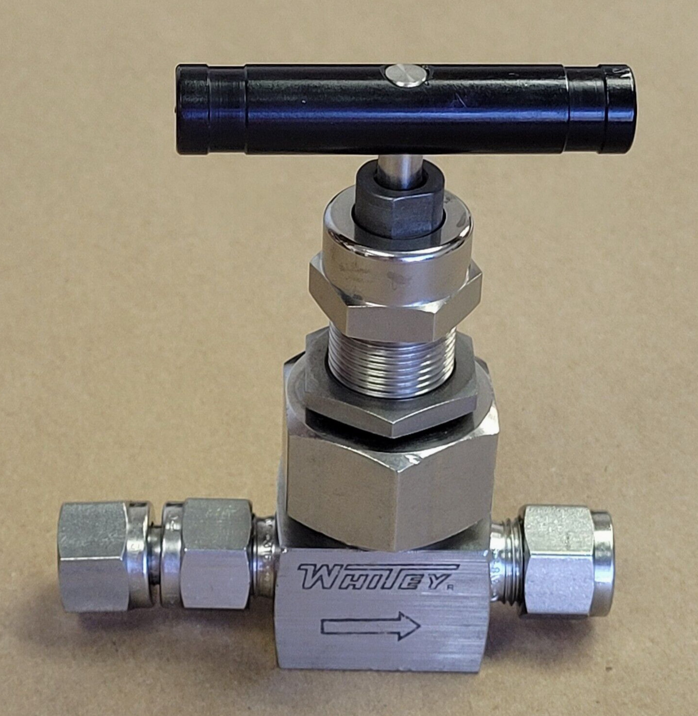 WHITEY SS-6NRS6 STAINLESS STEEL NEEDLE VALVE