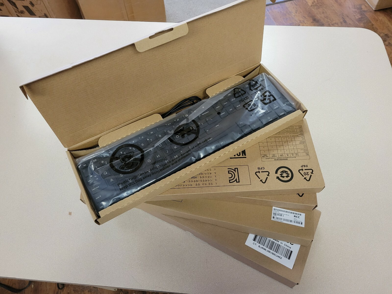 (5) LOT OF 5 NEW SEALED HP 320K USB KEYBOARD