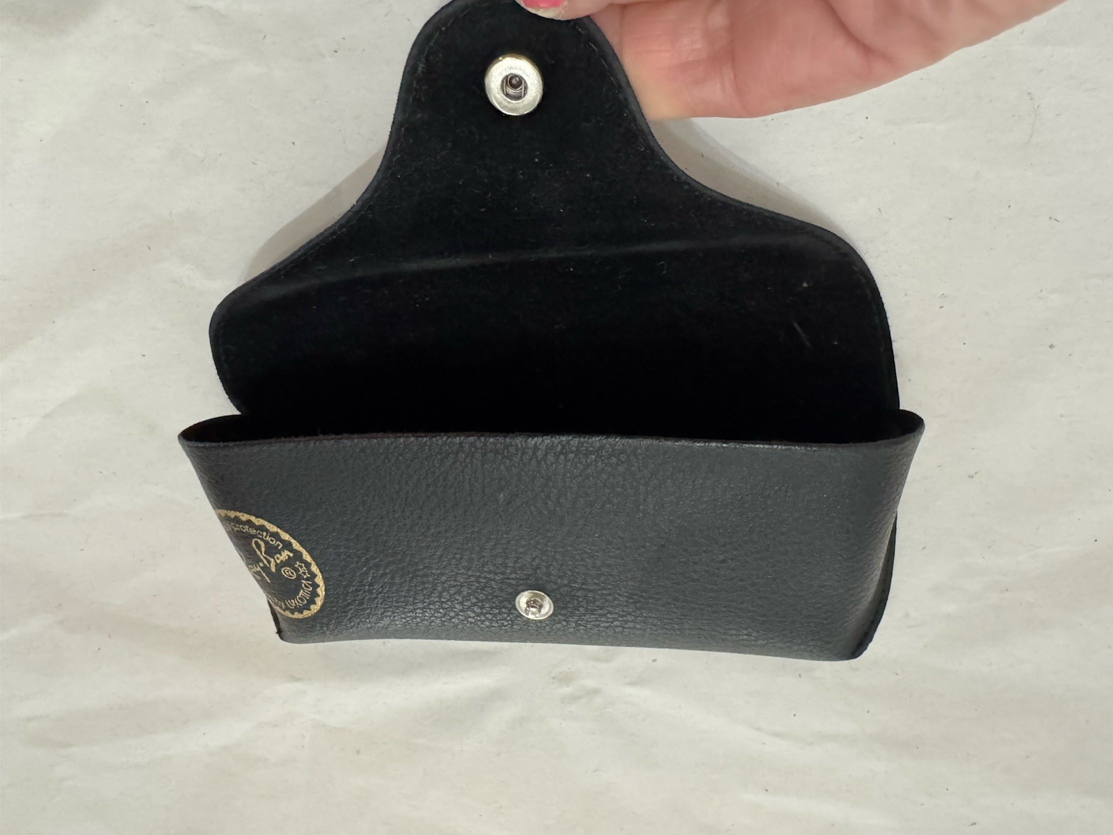 Ray-Ban Sunglasses Leather Case - Black- 915