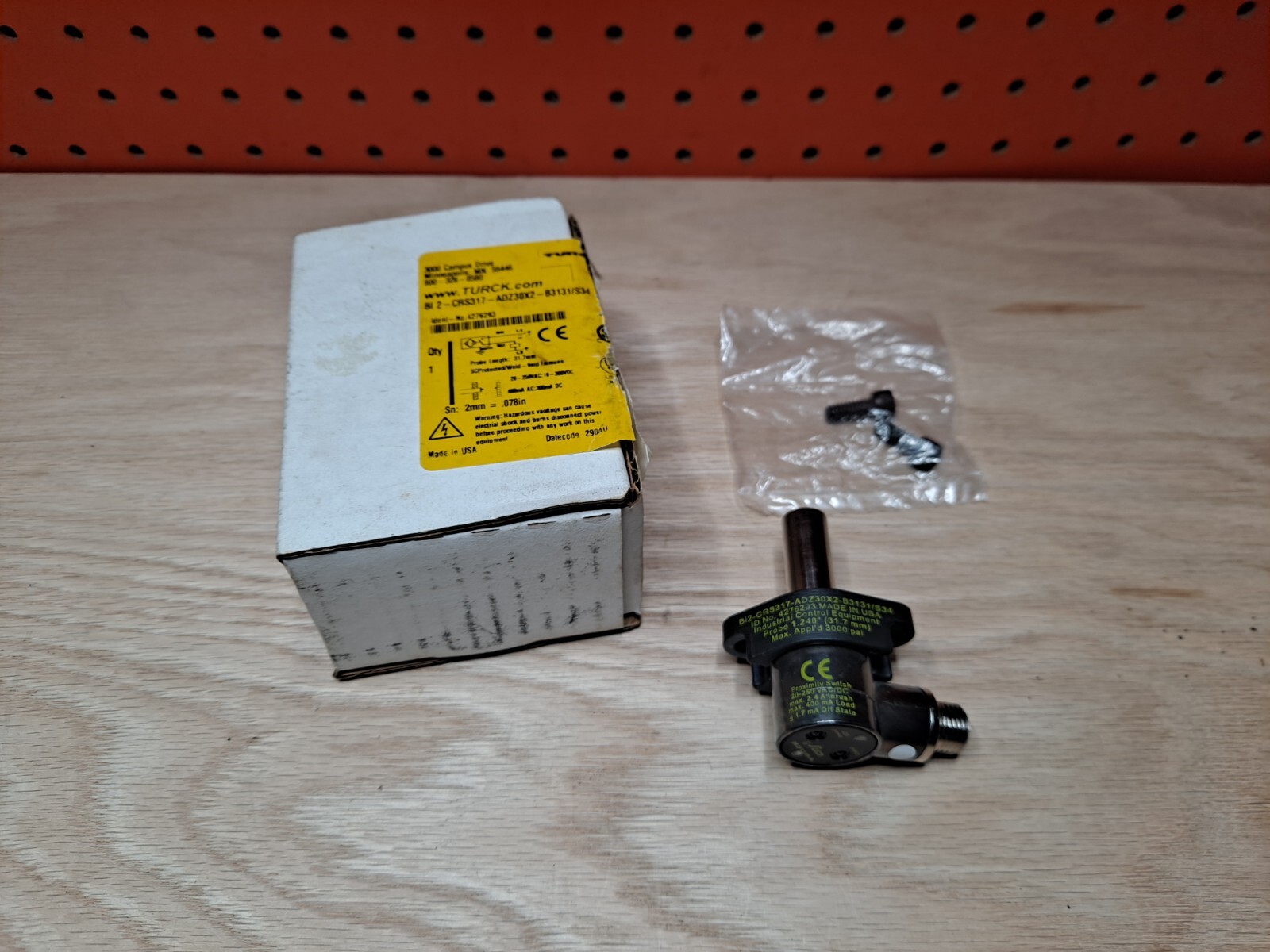 NEW  TURCK  BI 2-CRS317-ADZ30X2-B3131/S34  Proximity Sensor  4276293  Fast Ship