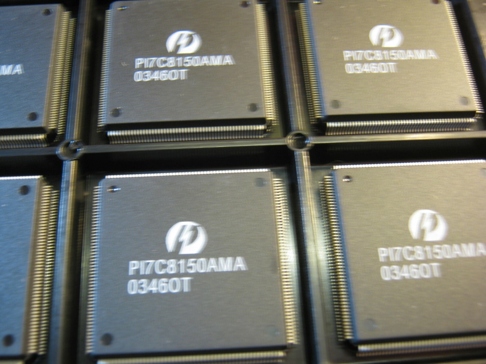 PI7C8150AMA Lot of 2 NOS Pieces from Pericom