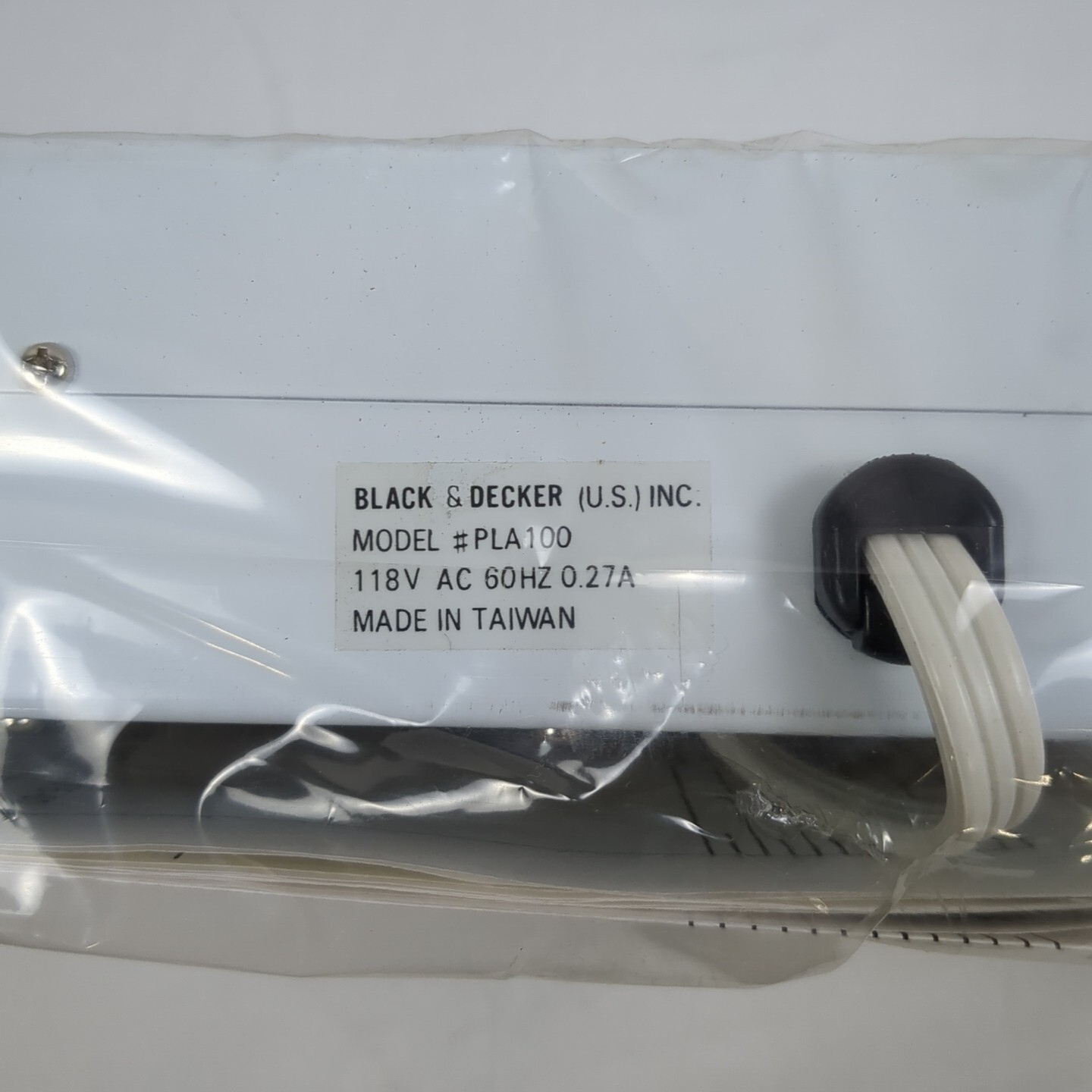 Black & Decker Spacemaker Plus Under-Cabinet Light PLA100, Fluorescent - 1988