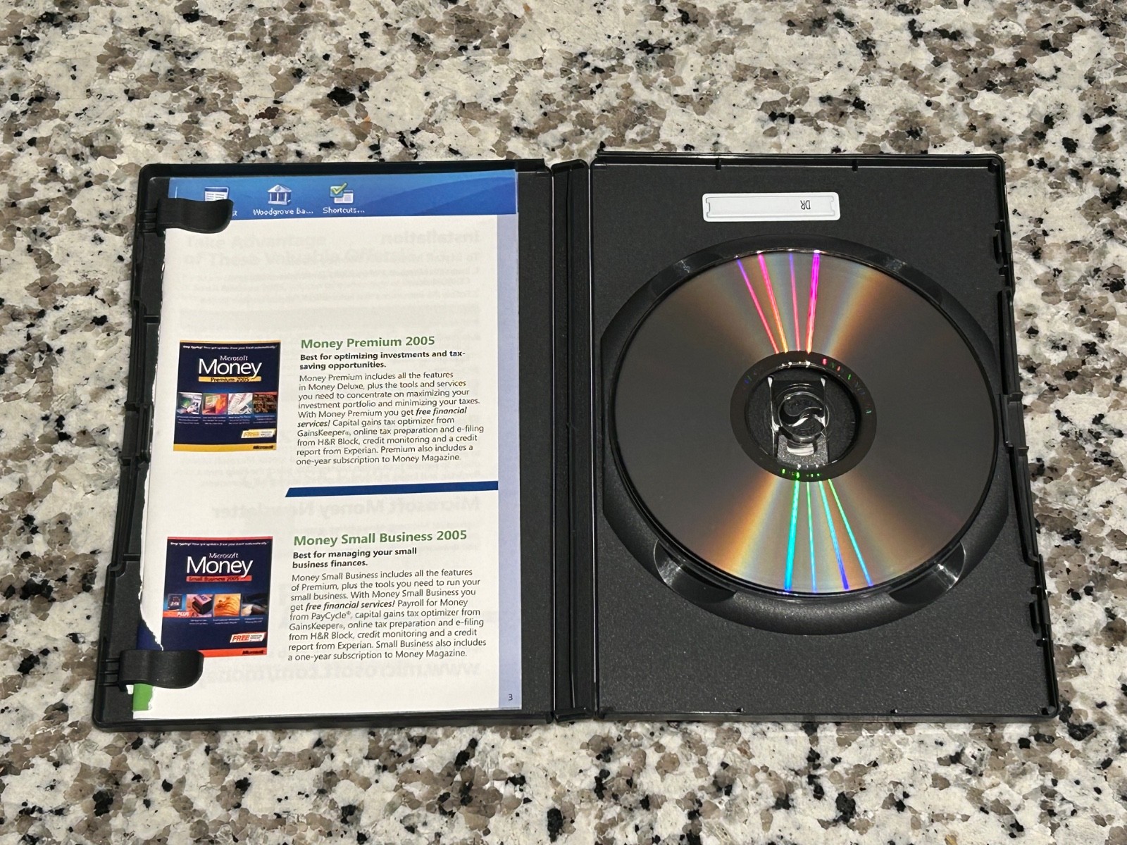 Microsoft Money 2005 Premium Personal Finance Software Windows CD