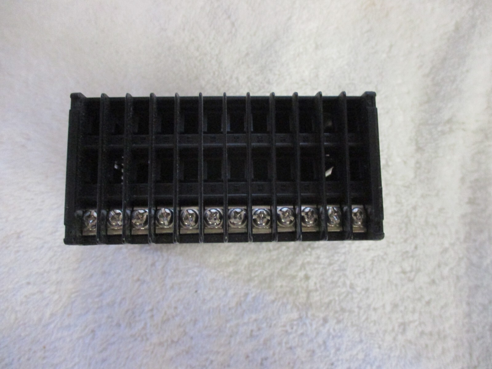 RKC Instrument Temperature Controller Model CH402 CH402-8850V