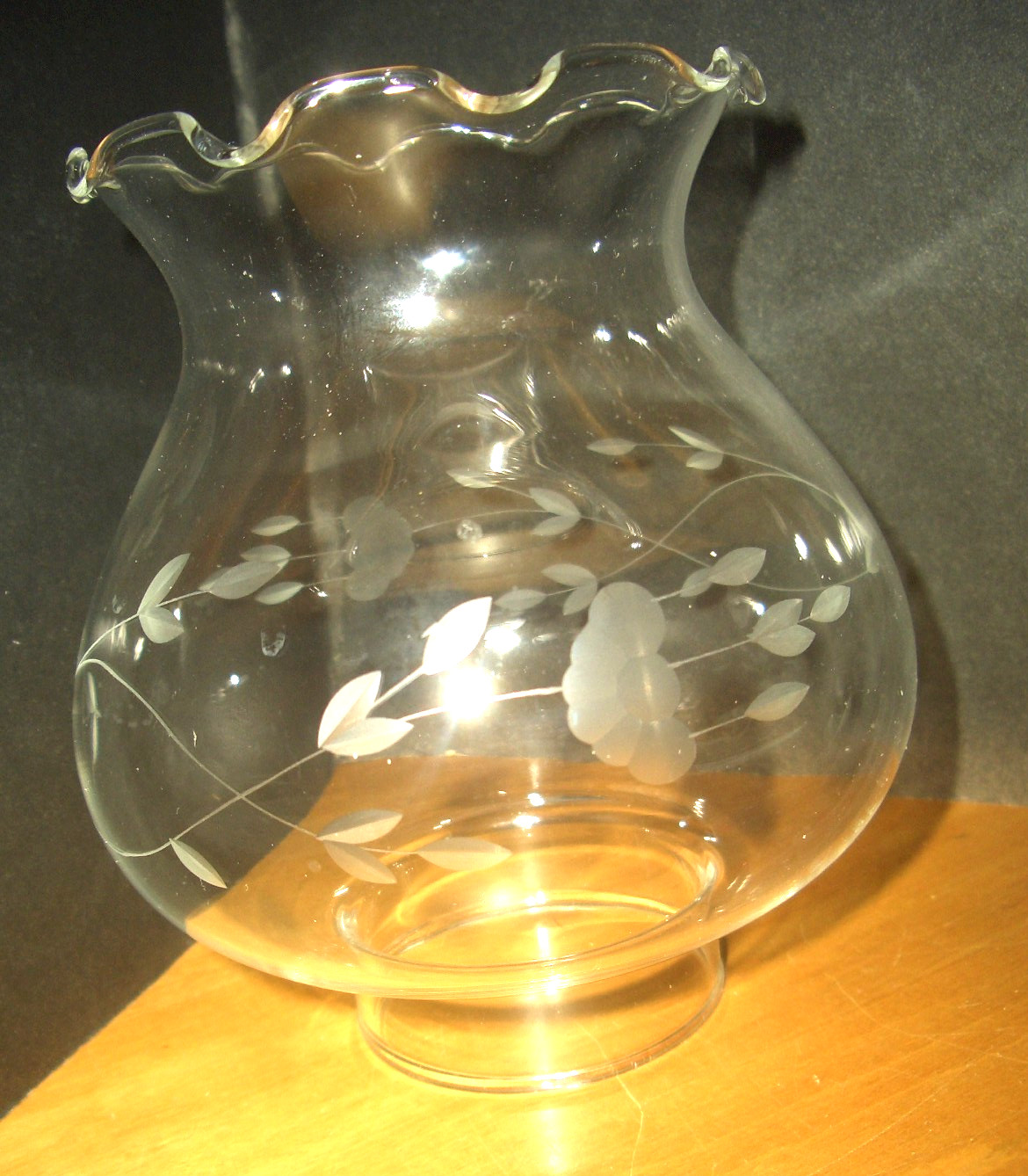 Princess House Crystal Heritage Ruffle Hurricane Globe Only For Lamp 5 1/2”