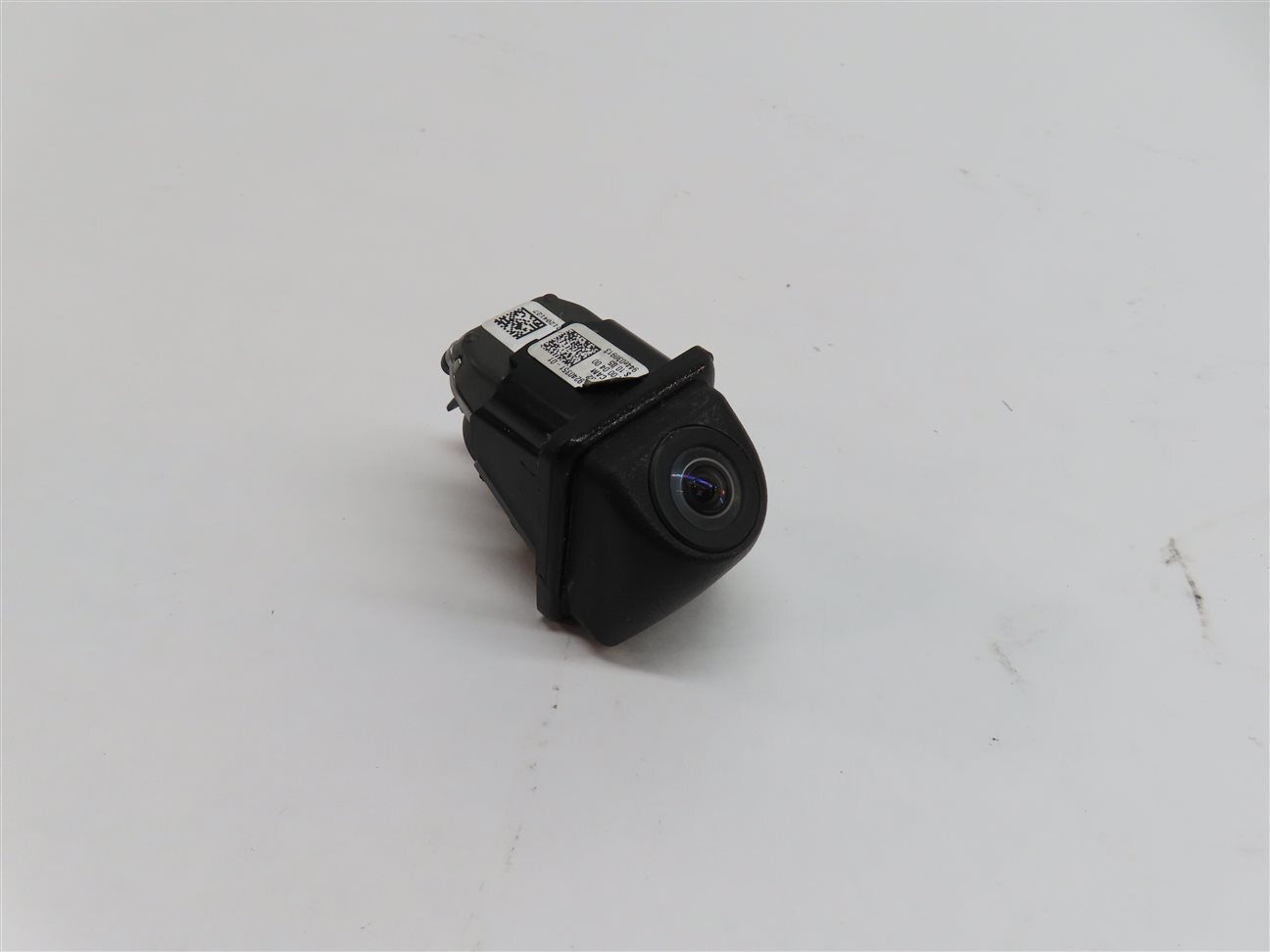 09-18 BMW 2 3 4 5 7 M5 X3 X5 X6 (F01 F07 F10 F15 F16 F30 F32) REARVIEW CAMERA
