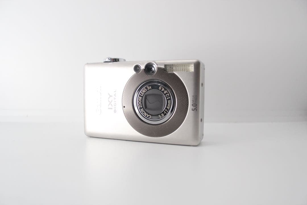 Canon IXY DIGITAL 55 Compact Digital Camera with Accessories Excellent Condition