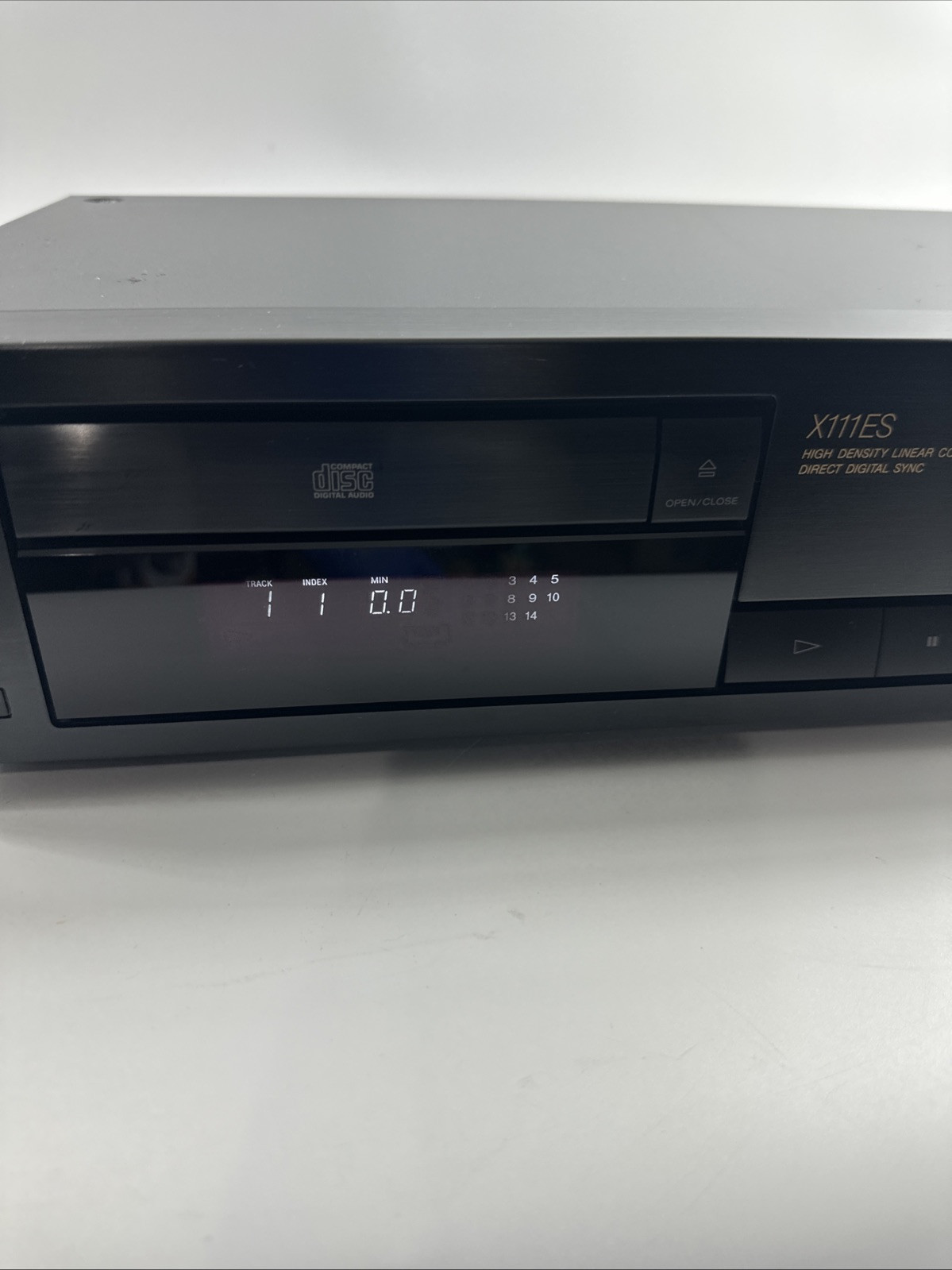 Sony CDP X111ES High Density Digital Sync CD player , Works!