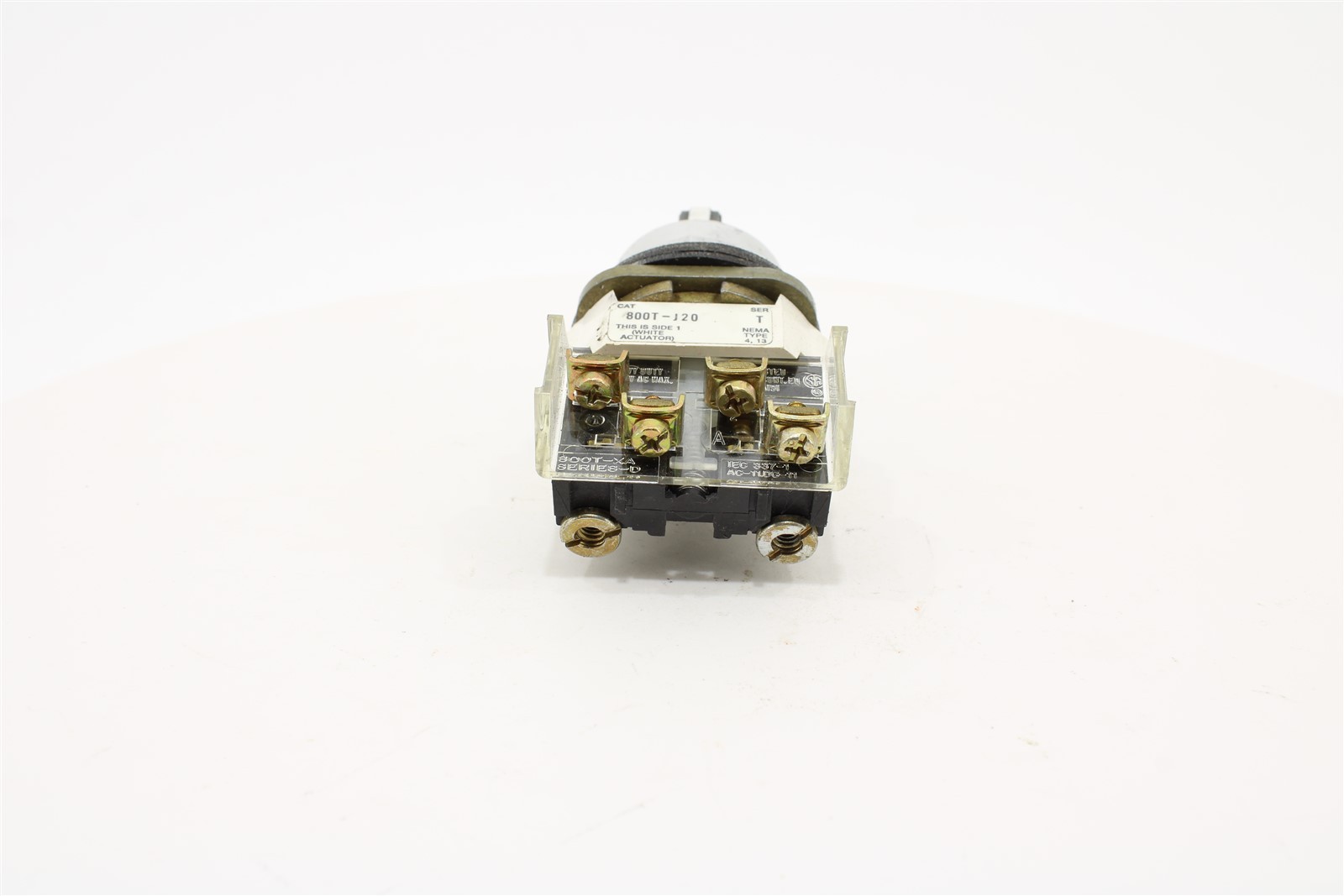Allen-Bradley 800T-J20B Selector Switch | 3-Pos | Spring Return