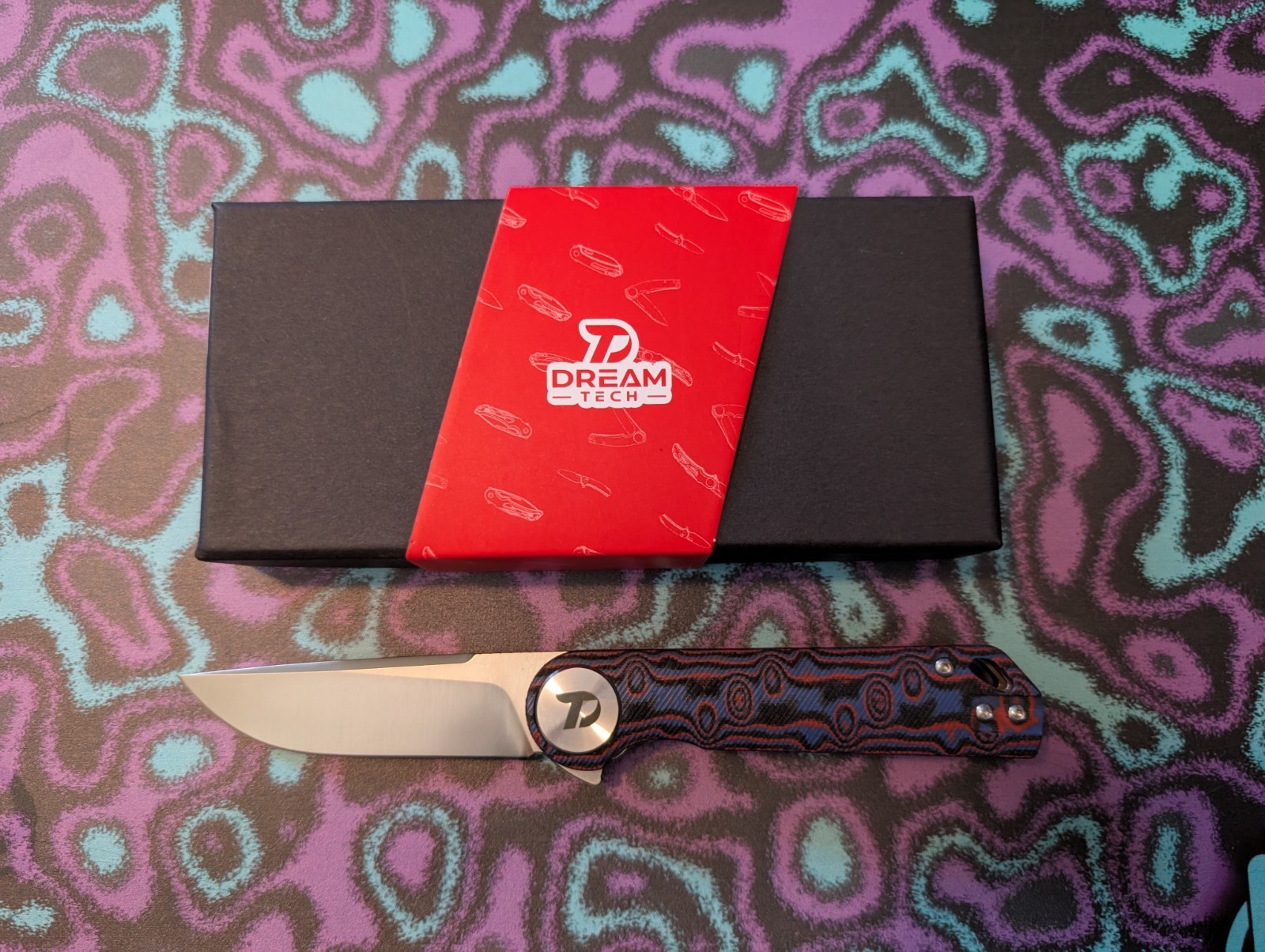 DREAMTECH Liner Lock Knife D3897MR w/Black Camo Carbon Micarta 3.27” D2 Blde NEW