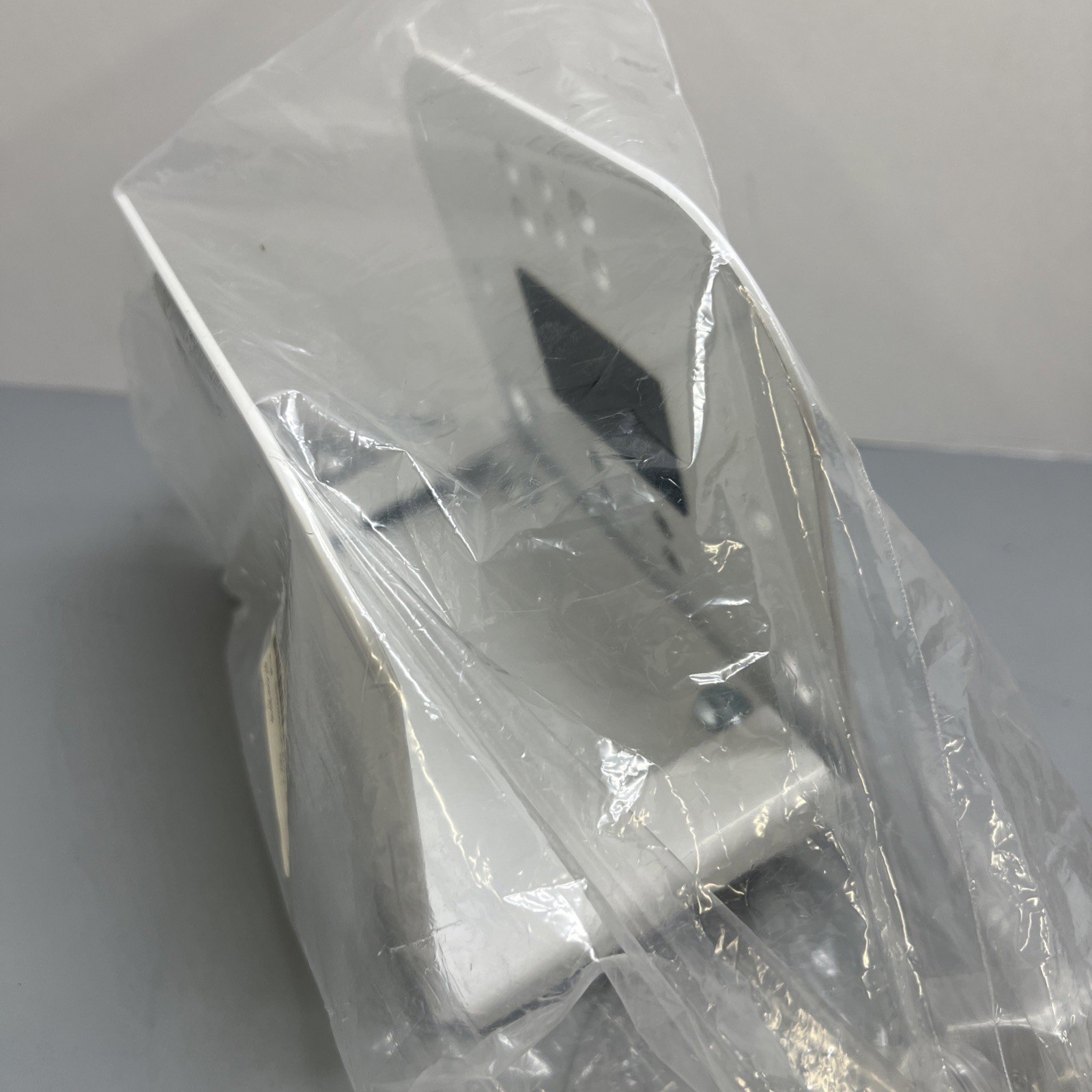 Amico CPUMNTA-M Clamp Style CPU Mount