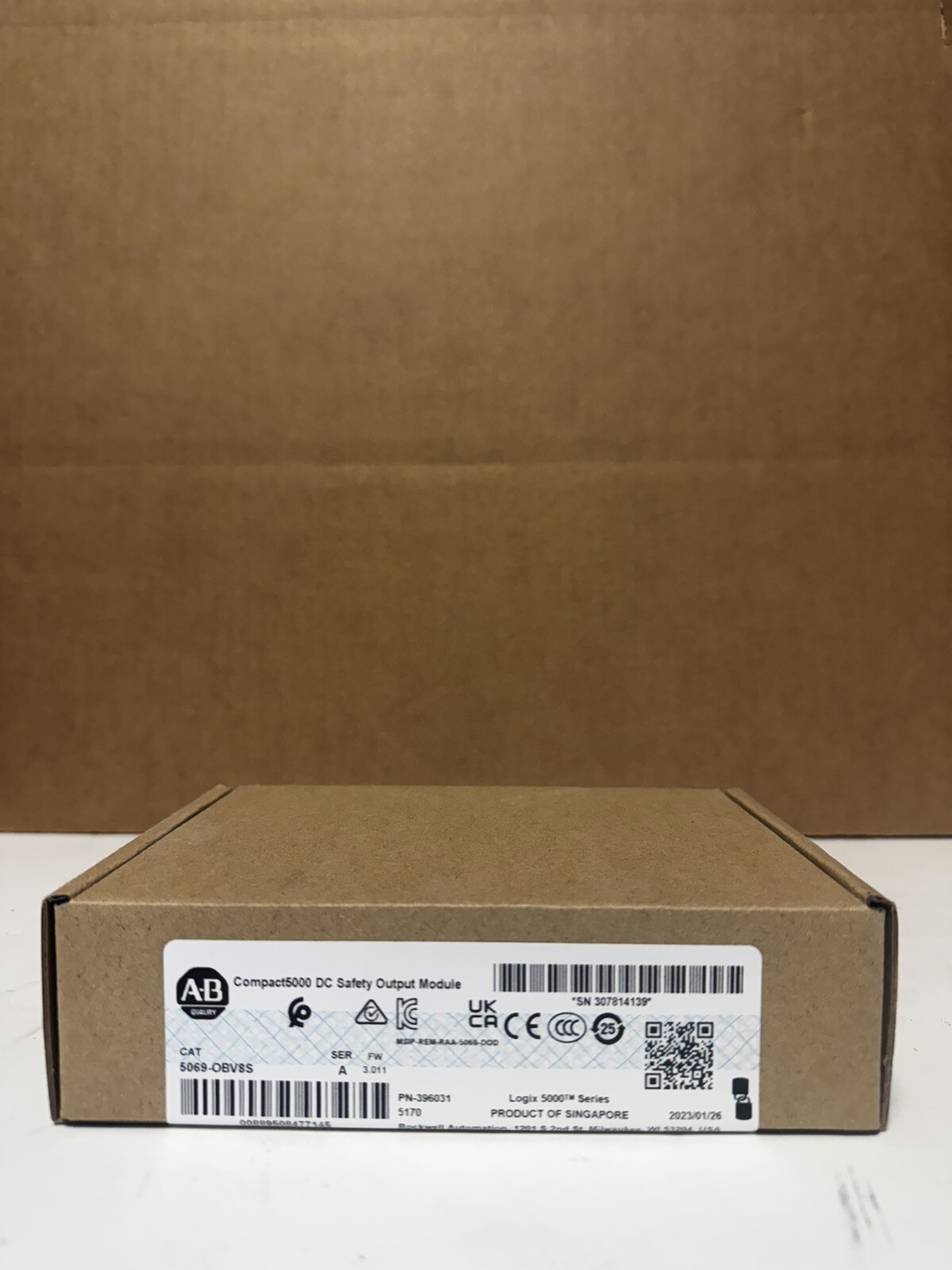 Allen Bradley  5069-OBV8S Compact5000 DC Safety Output Module 5069OBV8S