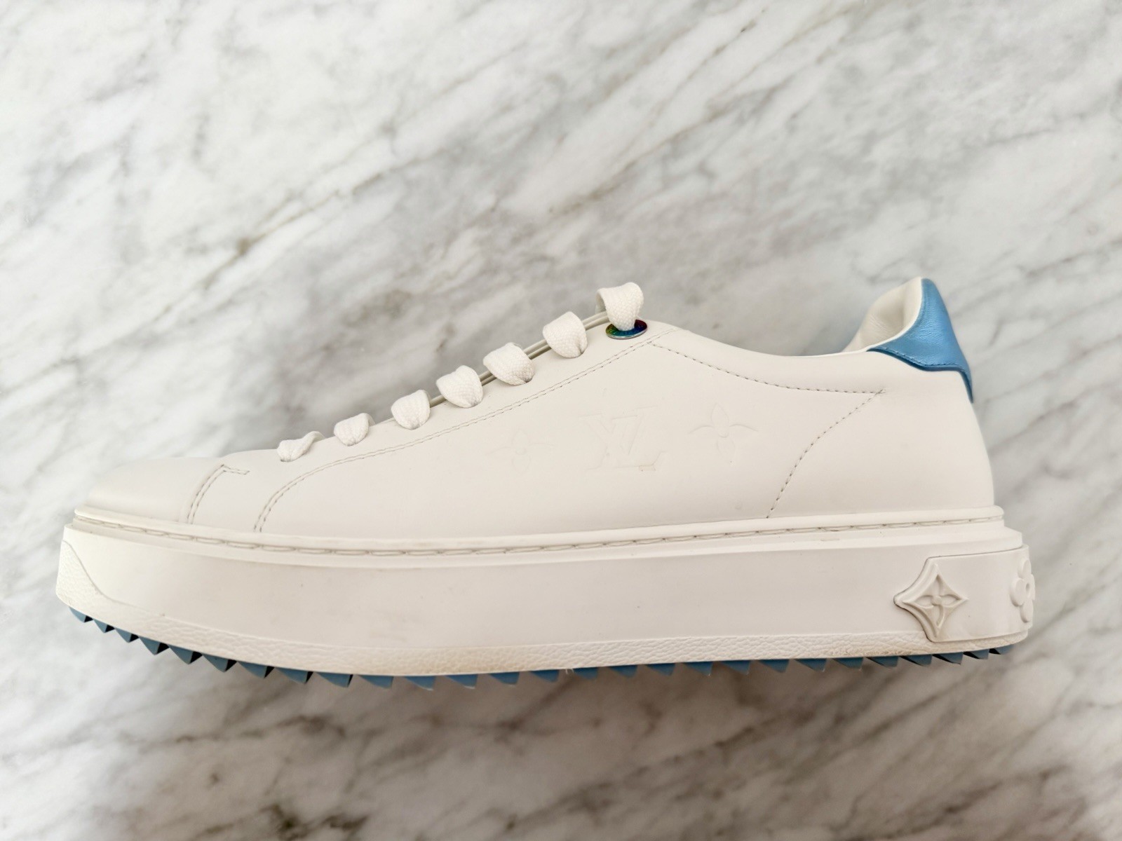 FULL SET! AUTH LOUIS VUITTON SIZE 38.5 TIME OUT SNEAKERS IN BLEU CLAIR