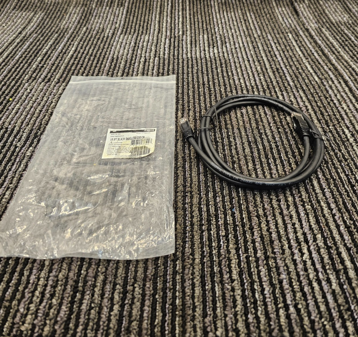 (QTY 6) LEGRAND 570-135-005: VS 5FT BLACK SNAGLESS C5E CM