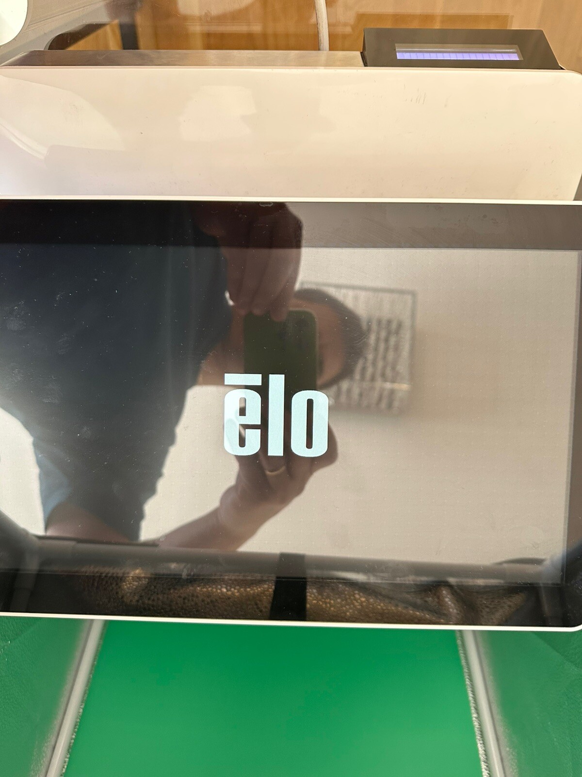 ELO PayPoint E346732 Android Open Source 32GB 13.3'' POS System - White/Reseted