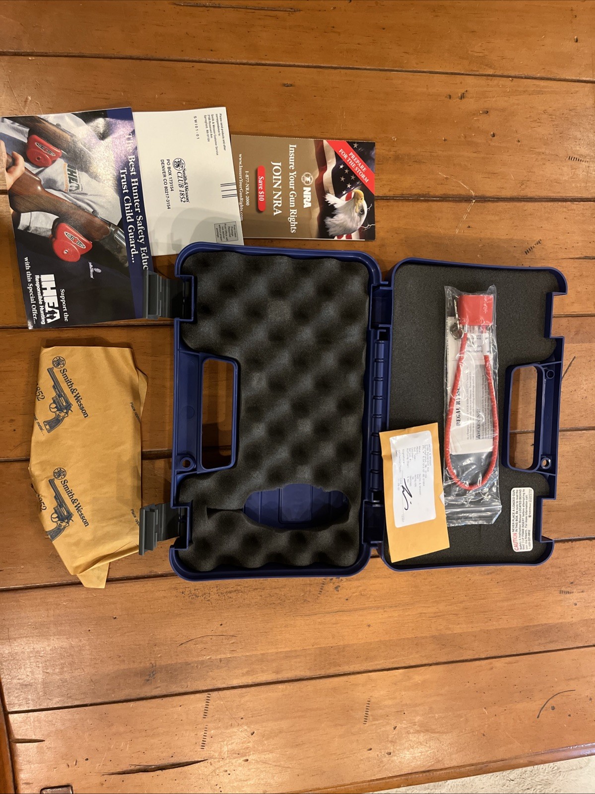 Original Smith & Wesson Model 642 38 Spl 1-7/8" Revolver Plastic Case W Inserts