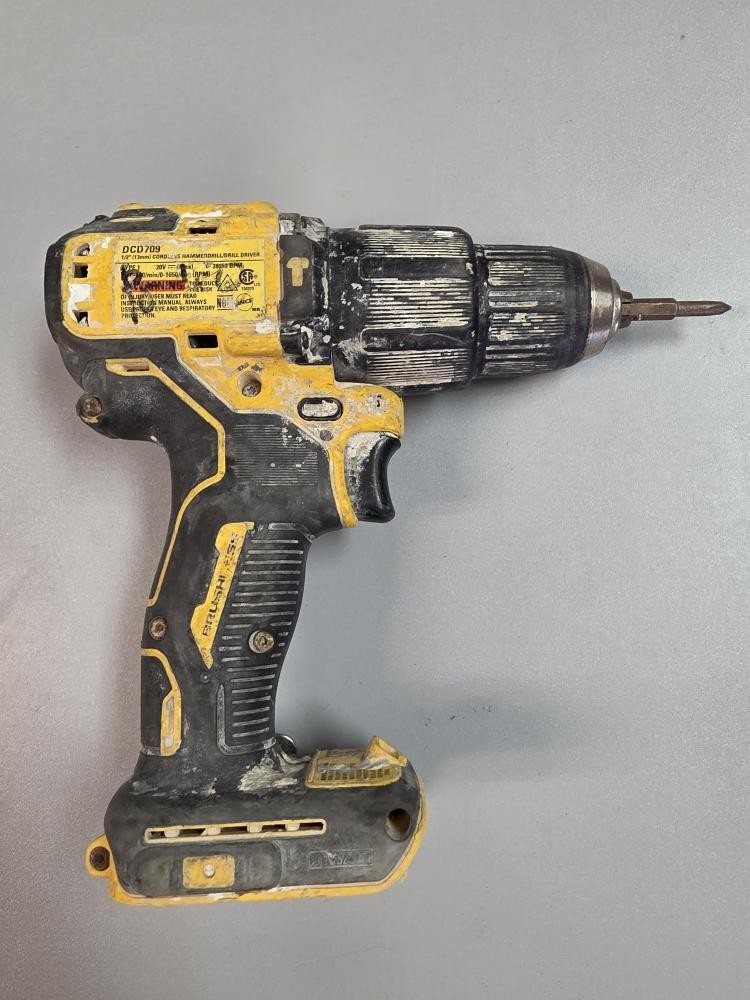 DEWALT DCD709 (PSO040898)