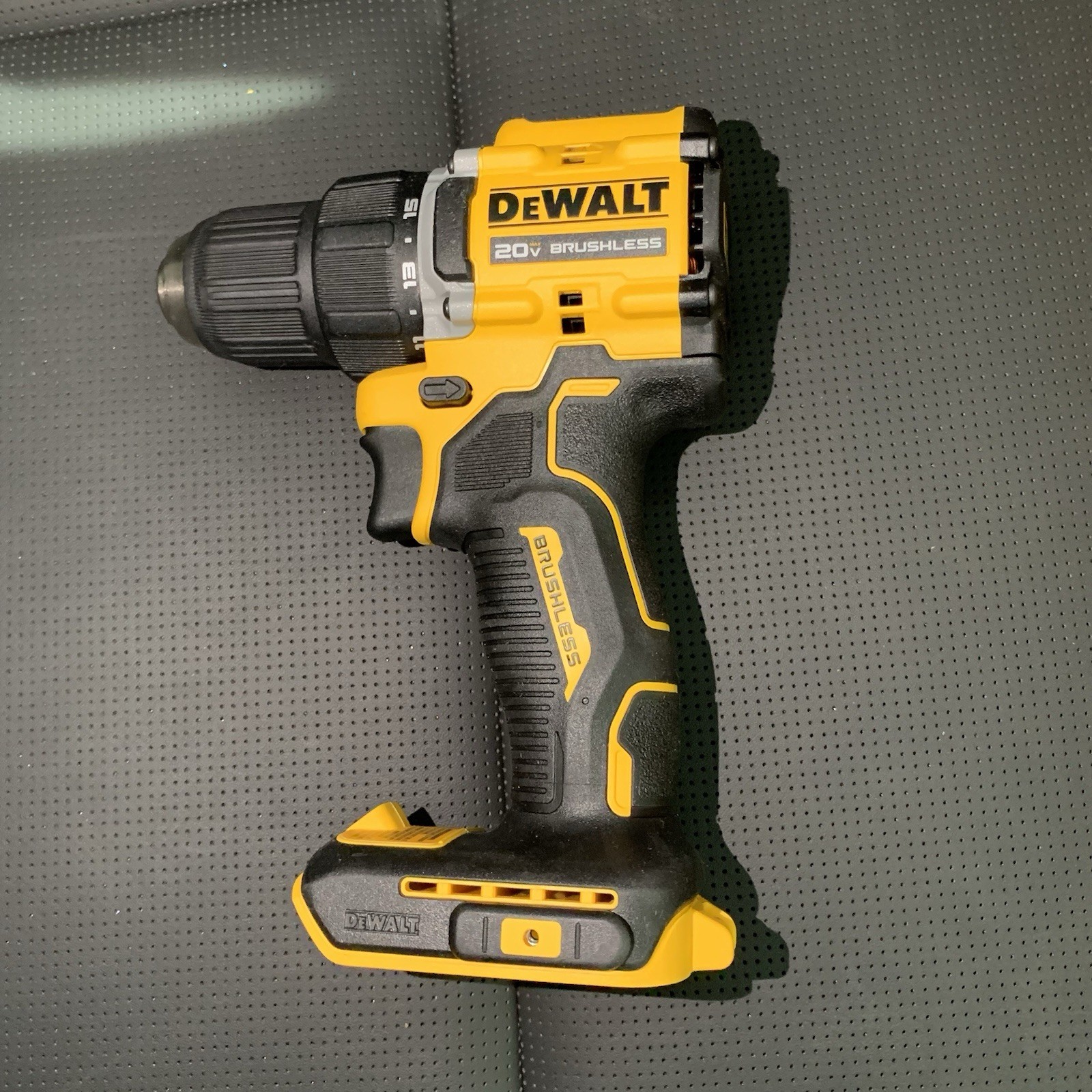Brand New! DEWALT DCD794 20V MAX Brushless Compact Cordless Drill Driver 1/2in
