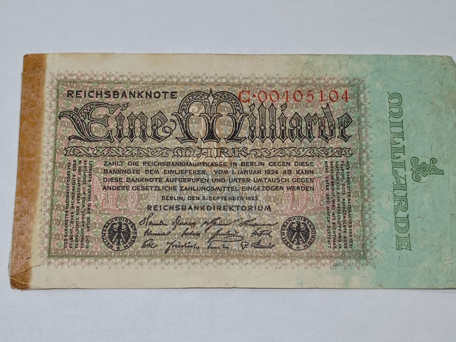 lot of assorted foreign bills.