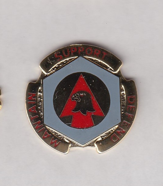 US ARMY 734th Maintenance Battalion crest DUI badge c/b clutchback G-23