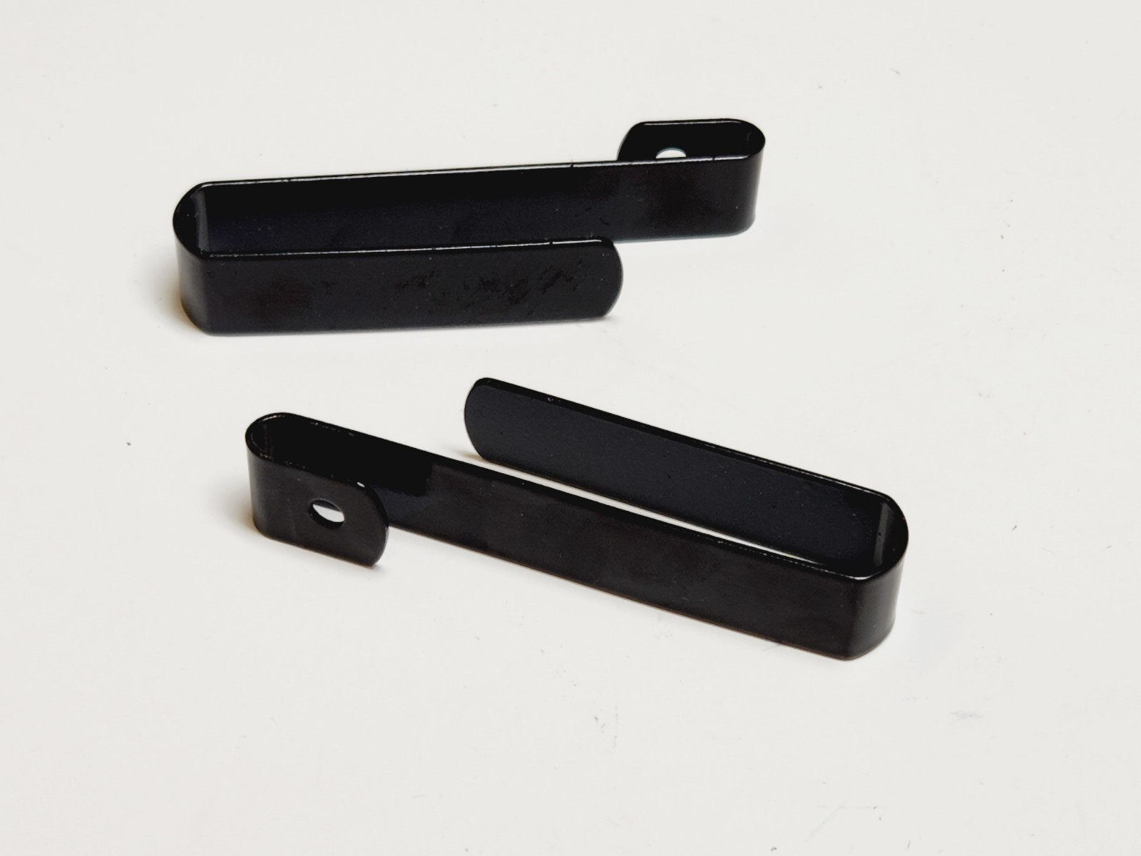 Wire Shelf End Hooks Black 2pc