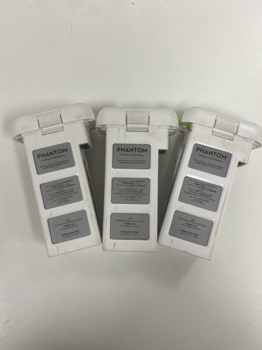 DJI DJI PHANTOM 3 ADVANCED (P21026925)