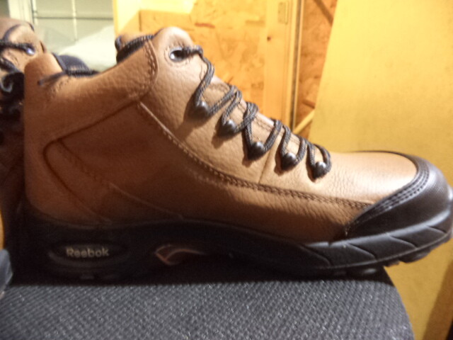 Reebok Women's Tiahawk 4" Brown