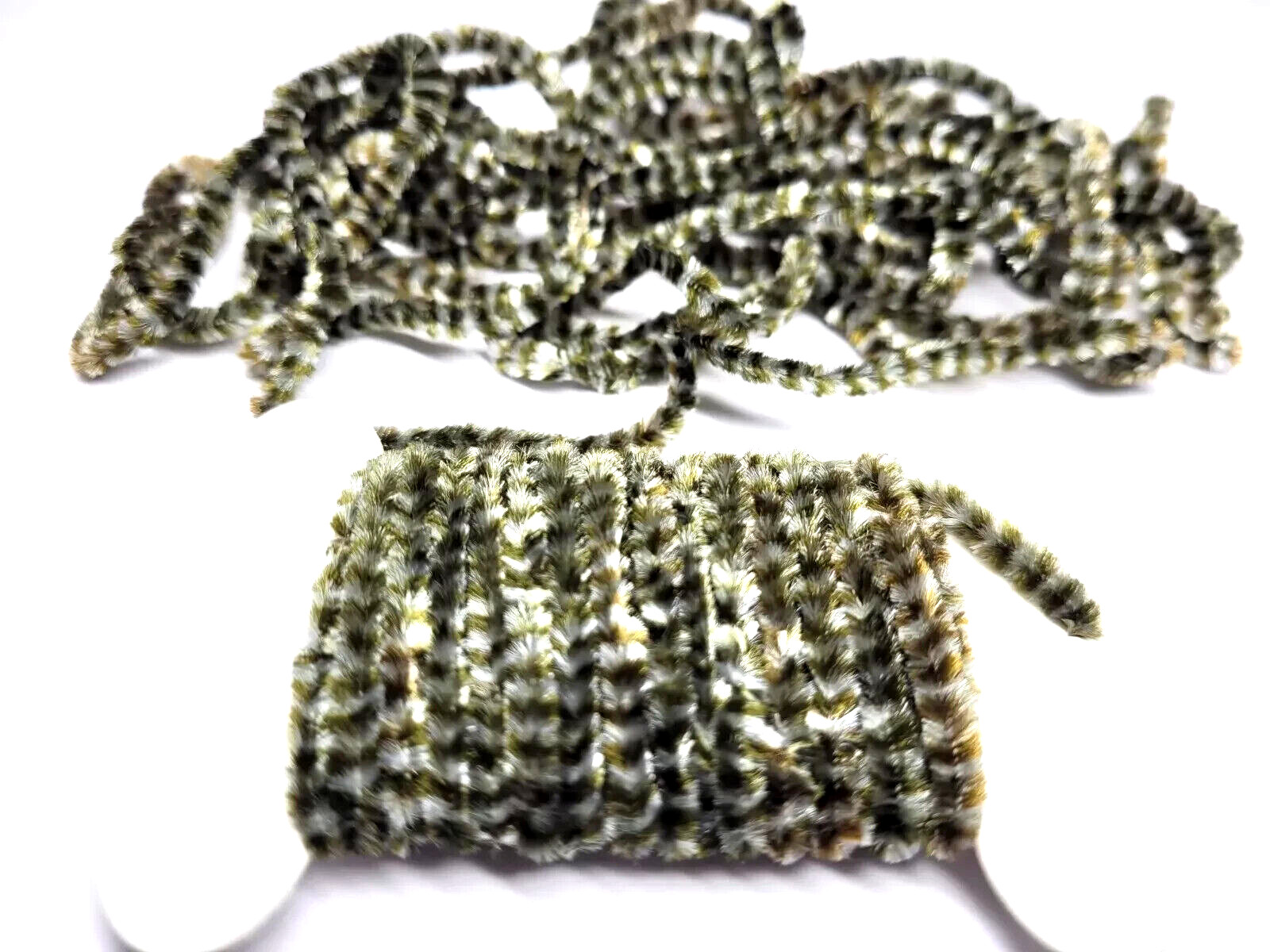 VARIEGATED RAYON CHENILLE - ROUND - OLIVE - 1/8" - Fly Tying Material - 2.5 Yds