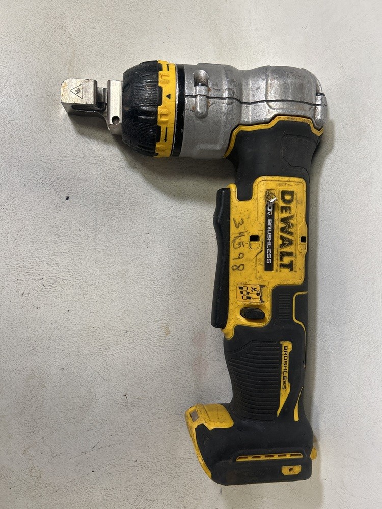Dewalt DCE158 20V Wire Mesh Cable Tray Cutter Kit
