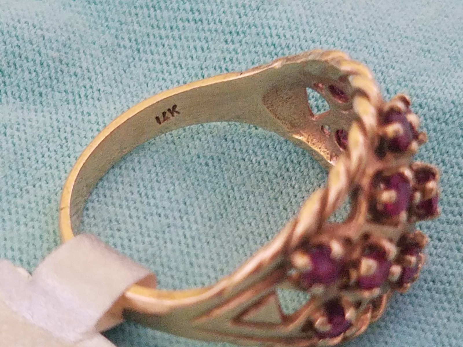14K Yellow Gold 0.5 Ct Ruby Ring.Size 6.25