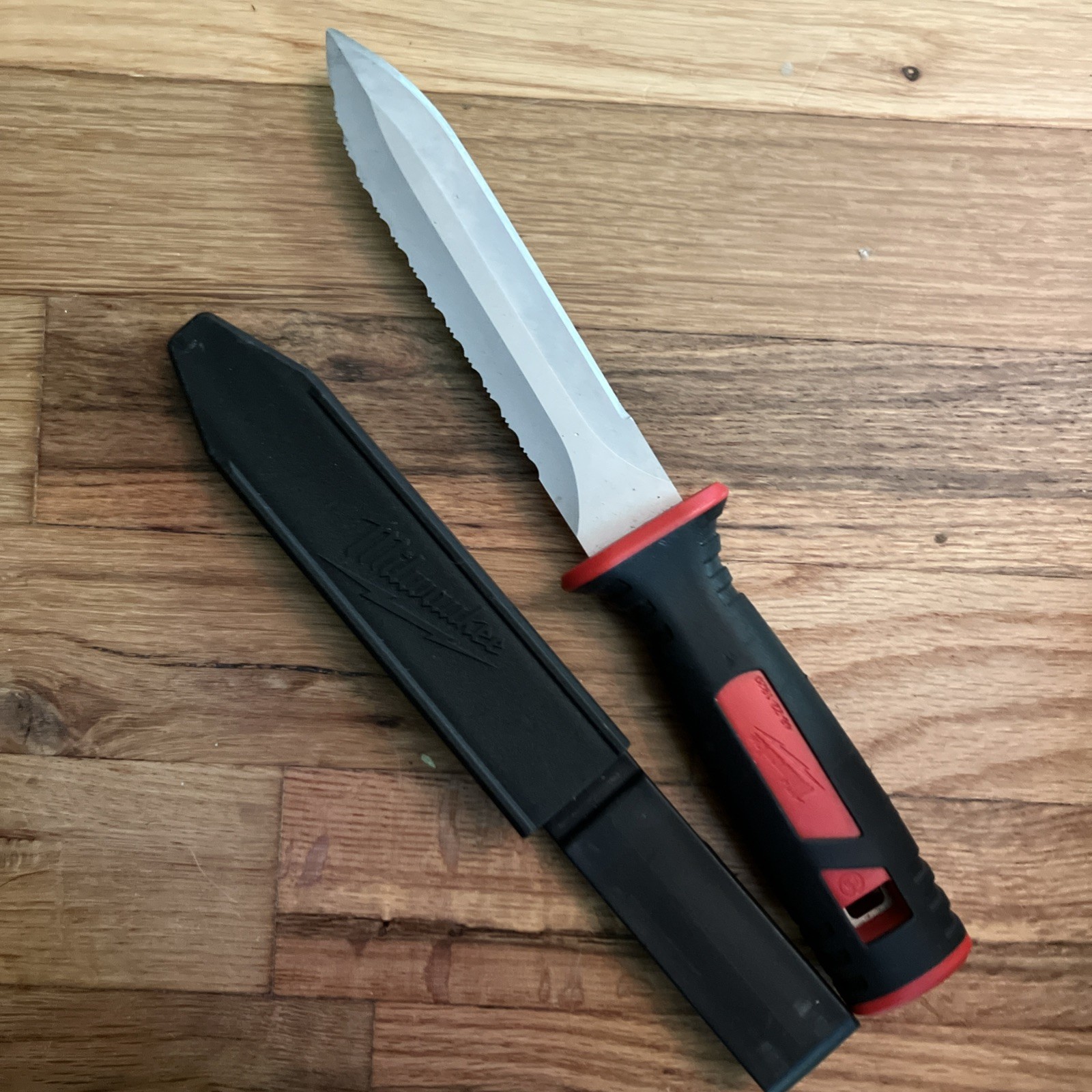 Milwaukee Duck Knife and Sheath No 48-22-1920