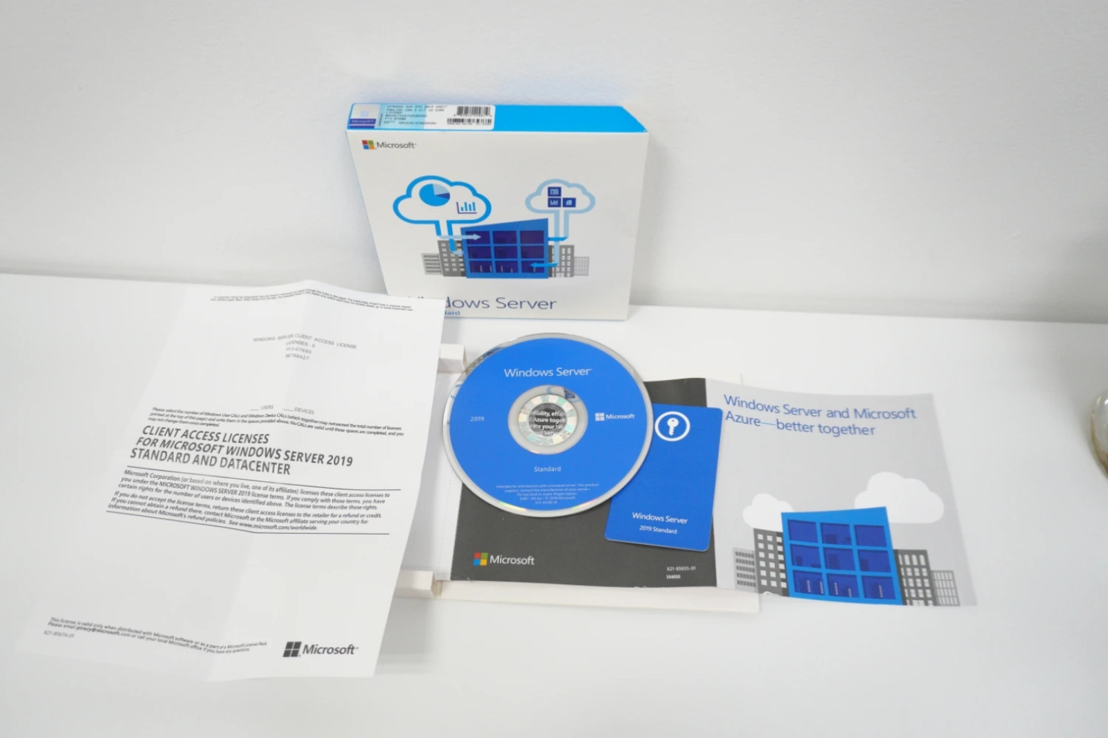 Windows Server 2019 Standard Box Pack - 1 Server License (5 CAL)