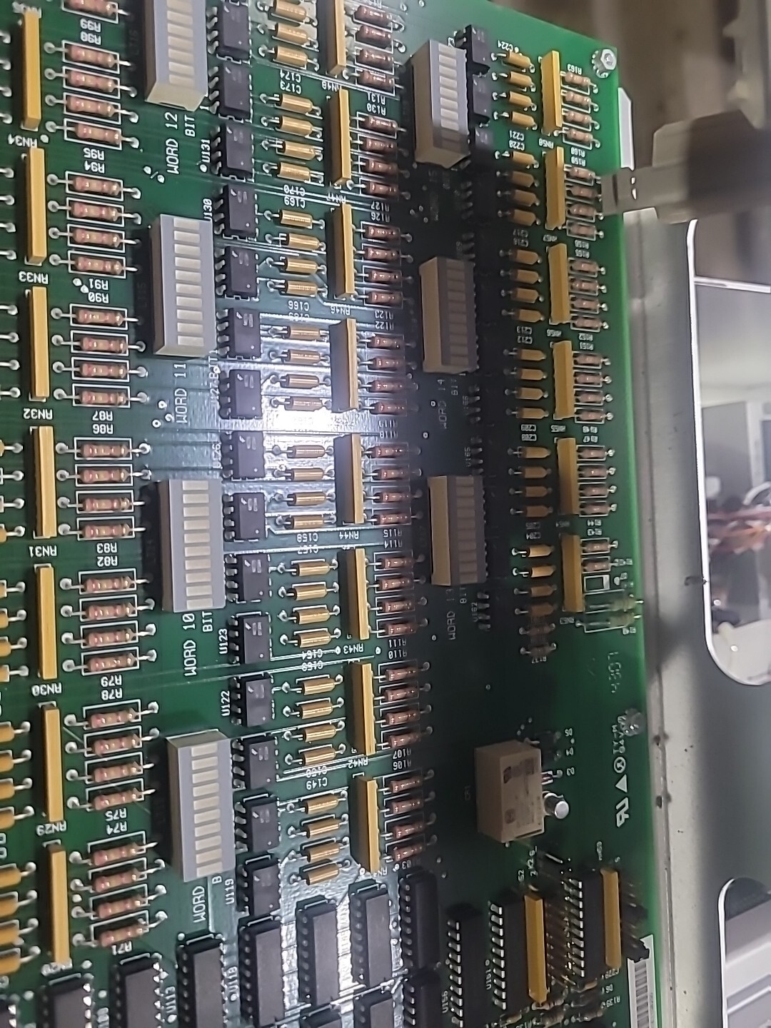 Universal Instruments TW46518901