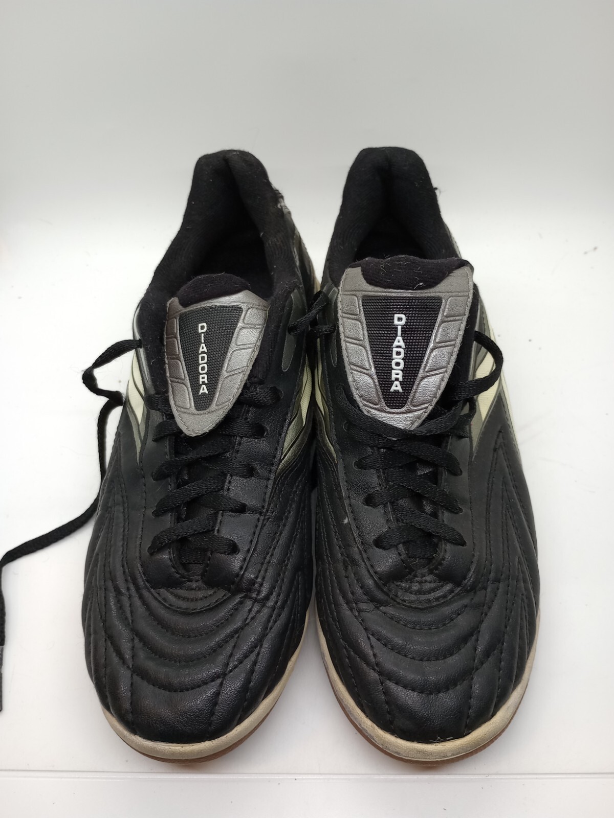 Diadora Men's Indoor Soccer Shoes Size 6 And 1/2 Multicolor Lace-up S011