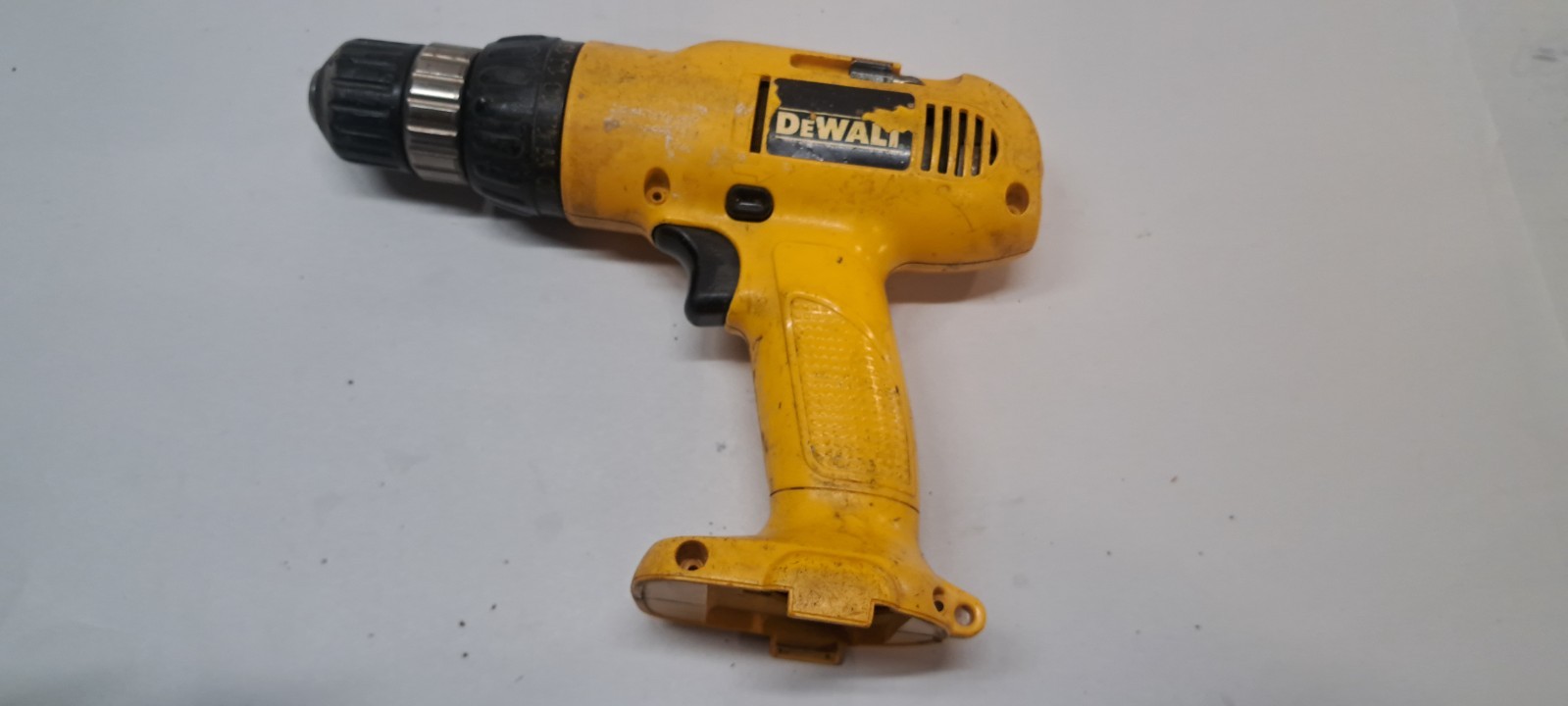 DeWalt DW953 12V 3/8" VSR Cordless Drill/Driver only (0496)