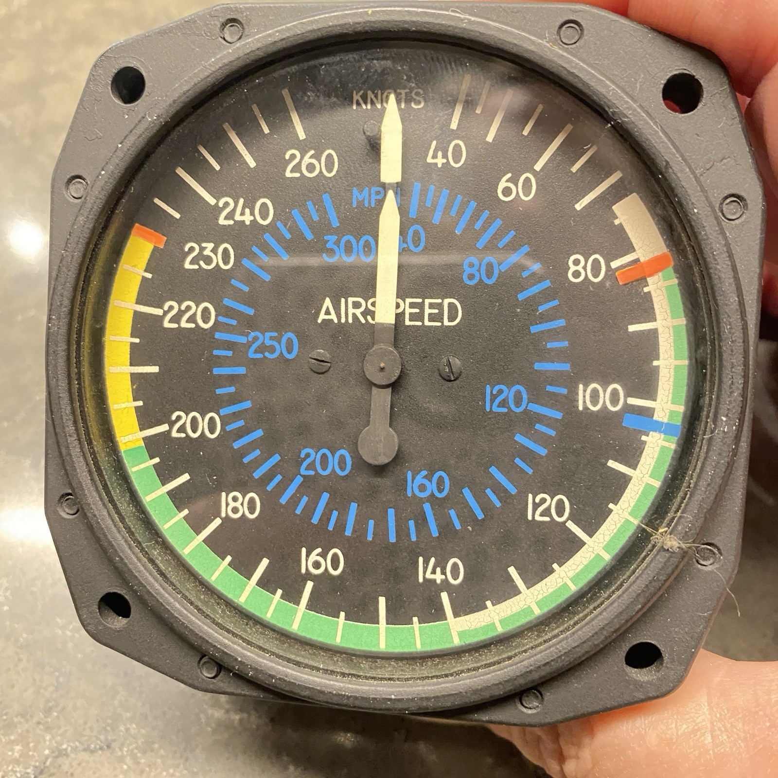 EA-5173 AIRSPEED INDICATOR P/N EA-5173-0216-CES CESSNA Sigma Tek