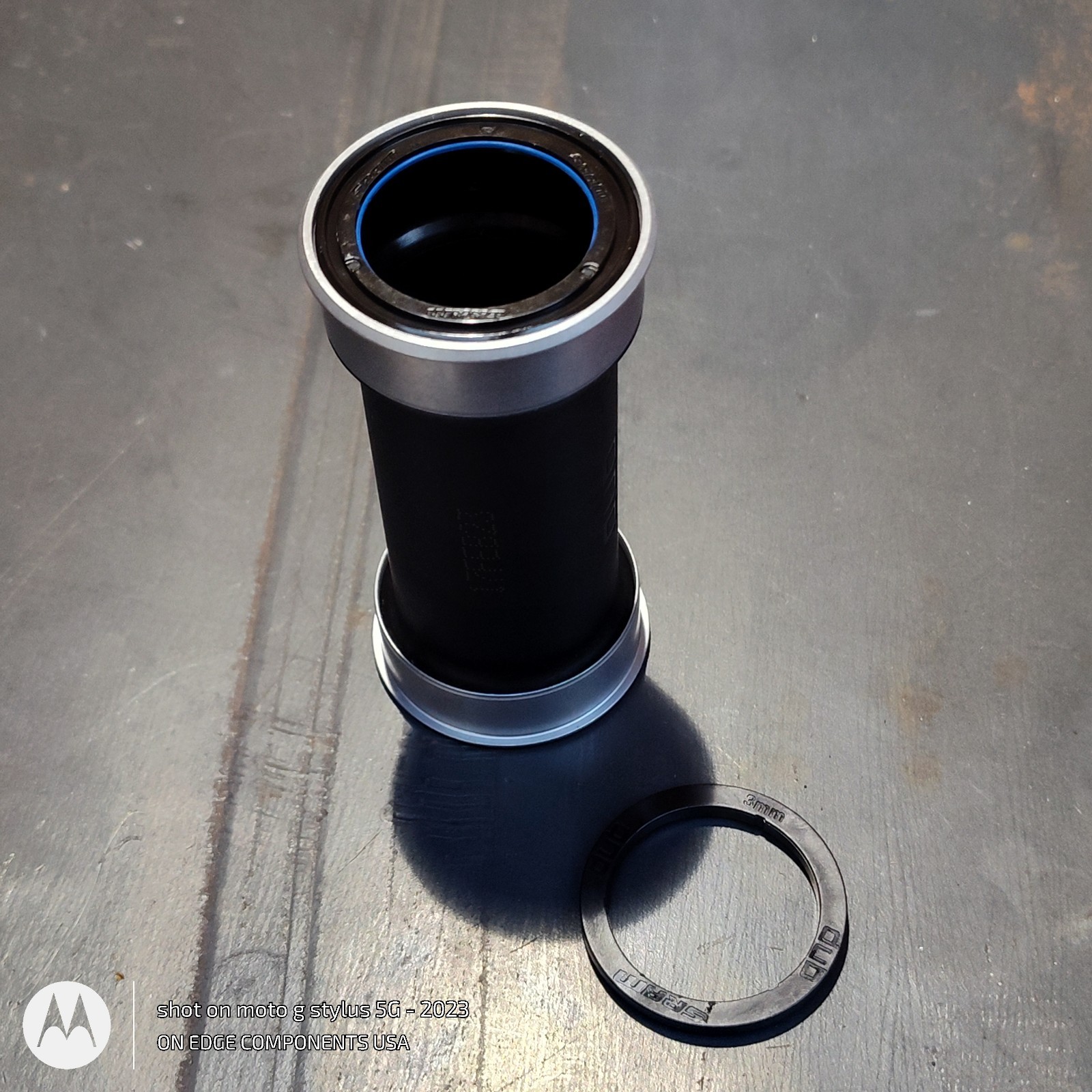 SRAM DUB PF86 Press-Fit 86.5 Road Bottom Bracket