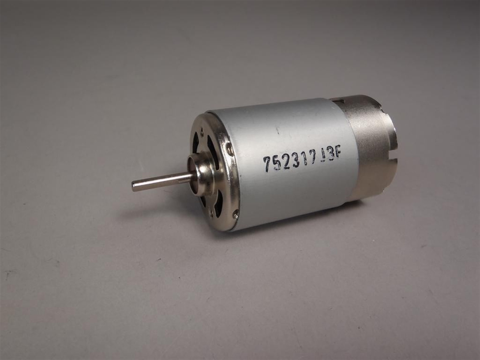 New Old Stock (1) DC Motor 752317J3F 9-15VDC Must See!