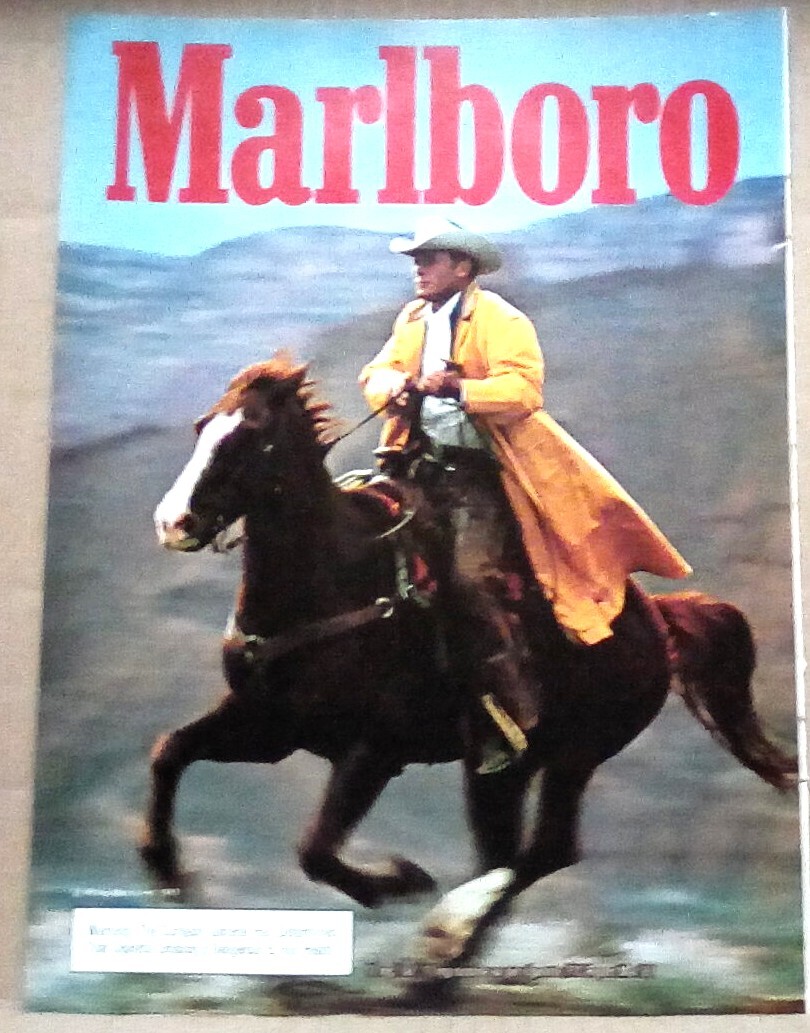 1983 Marlboro Man PRINT AD Horse Cowboy Hat Yellow Duster Cigarettes