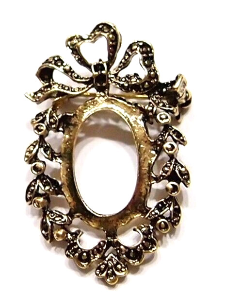 6 - 25x18mm Antique Gold Deco Heart Wreath Brooch Pendant Combo Settings 42x33mm