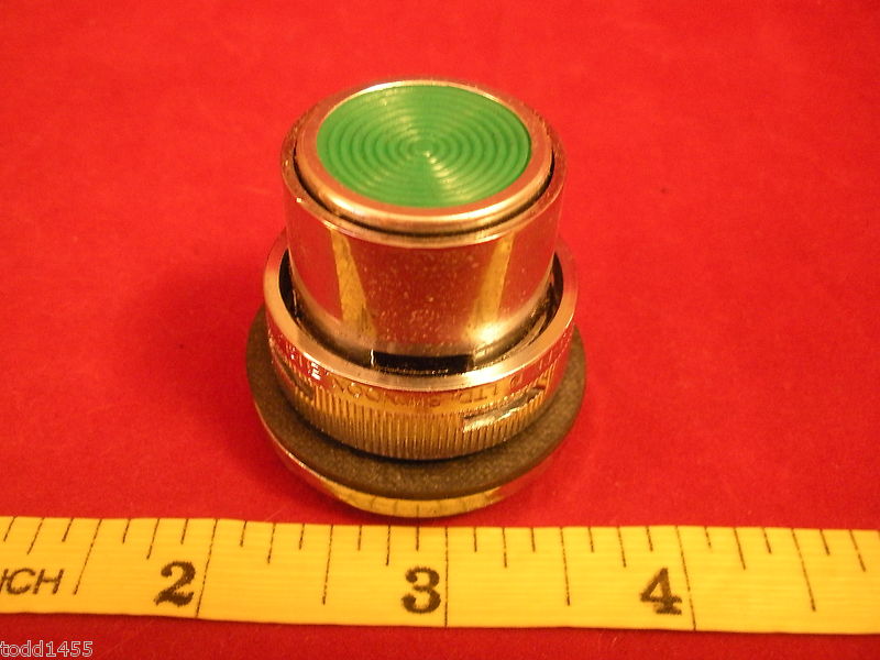Square D 9001 TR-30 Green Pushbutton Operator Switch