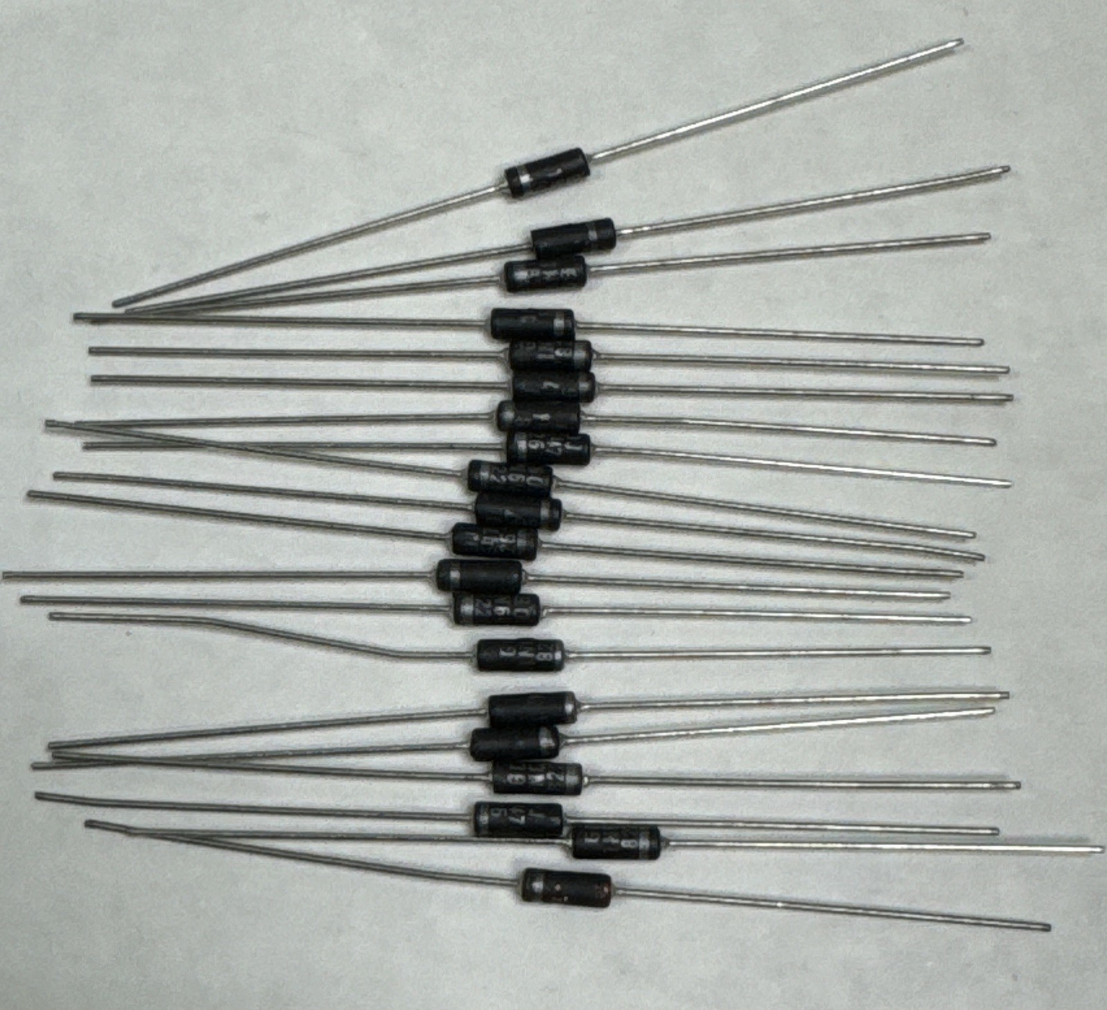 NOS - Lot of 20 1N647 Diodes Diode 400V 1 Amp - Buy More And Save! Fast Shipping