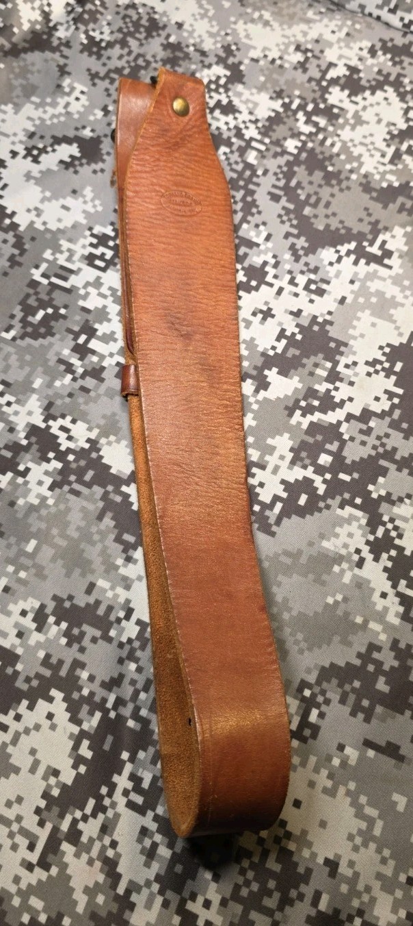 VINTAGE TOPHAND BRAND MAKERS JAMES & SON LEATHER RIFLE SLING WITH SWIVELS