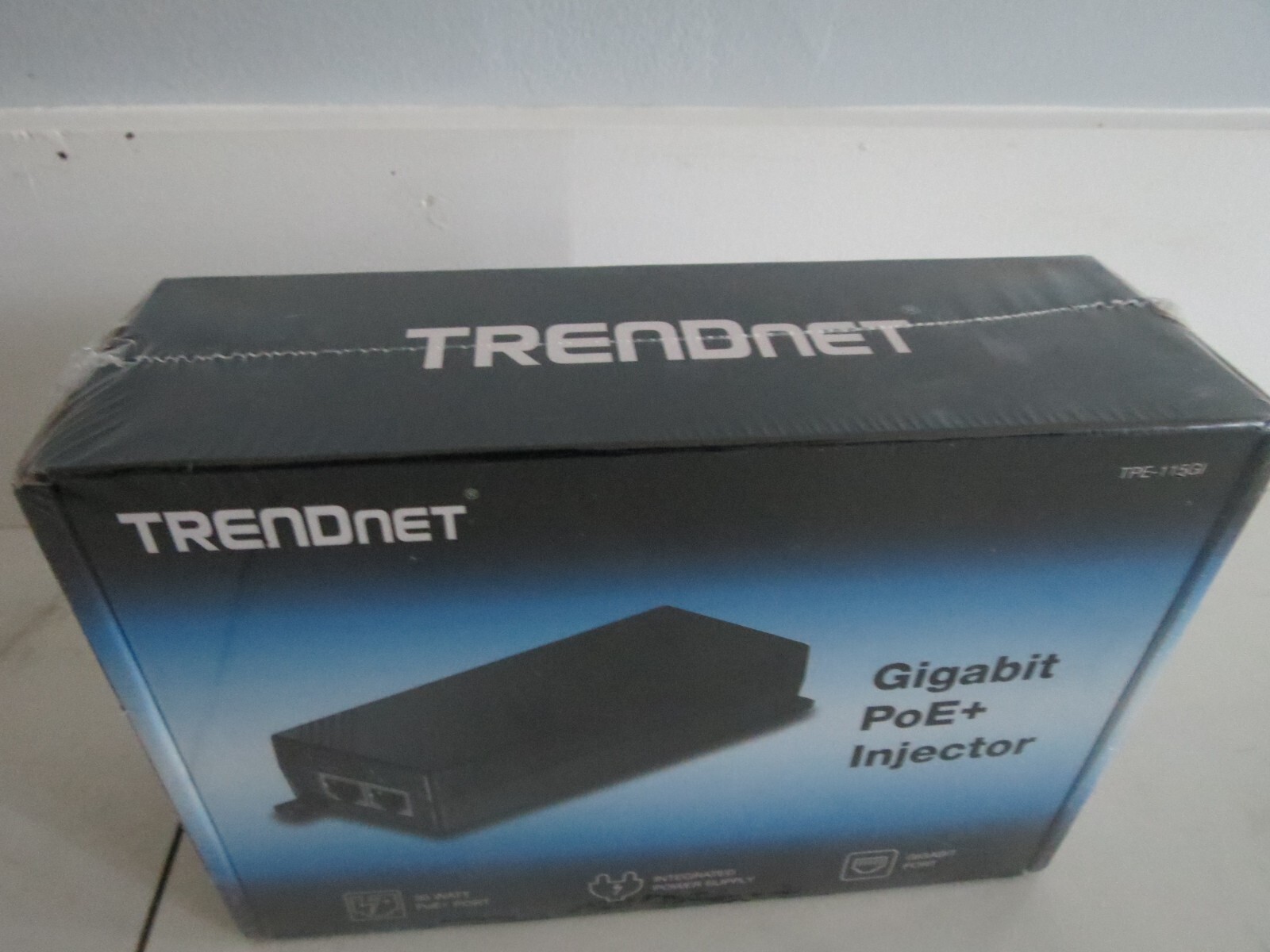 TRENDNET TPE-115GI /A Gigabit PoE+ Injector New sealed box