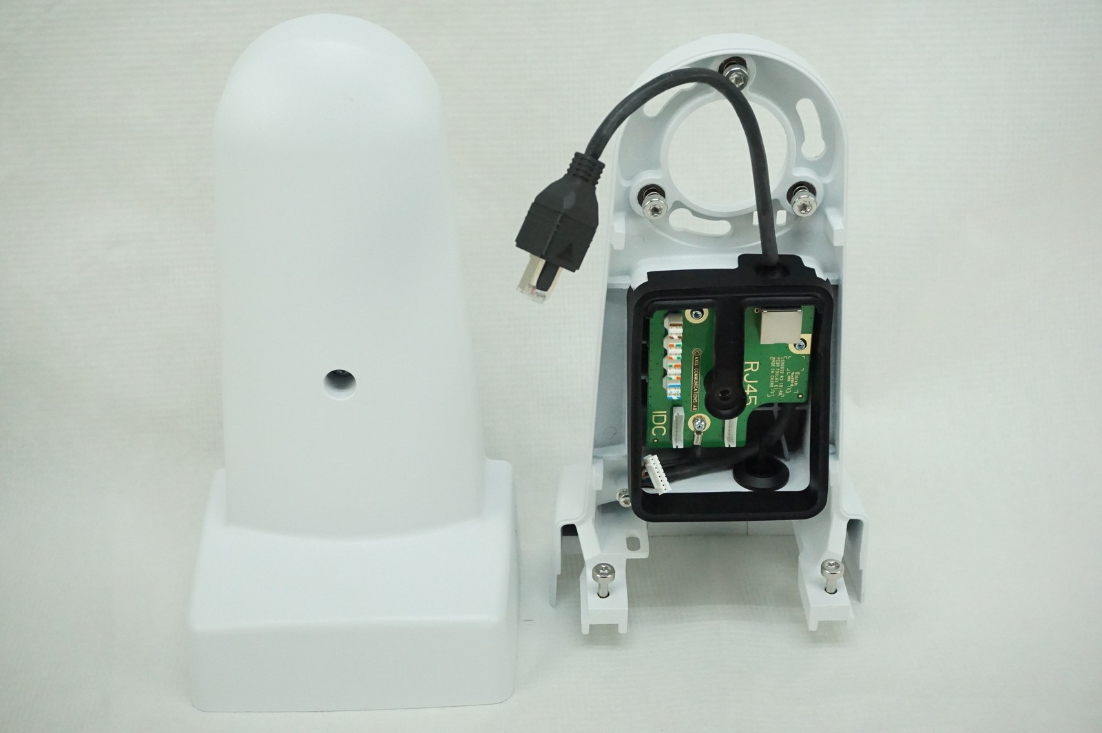 AXIS T91L61 5801-721 Mount for Wall and Pole Versatile Camera Mounting Solution