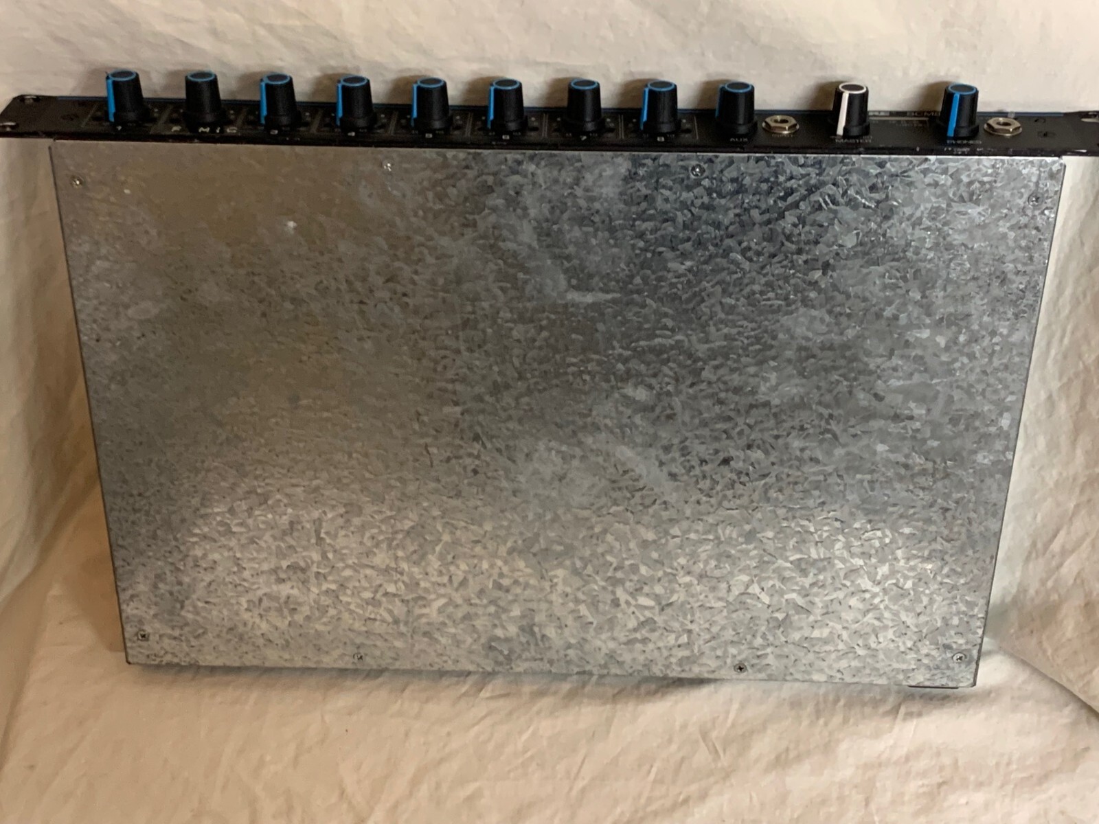 Shure SCM810 8 Channel Automatic Microphone Mixer with INTELLIMIX